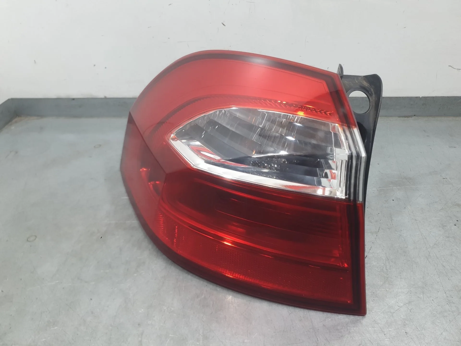 Piloto Trasero Izquierdo Interior para Kia Rio Iii (Ub)