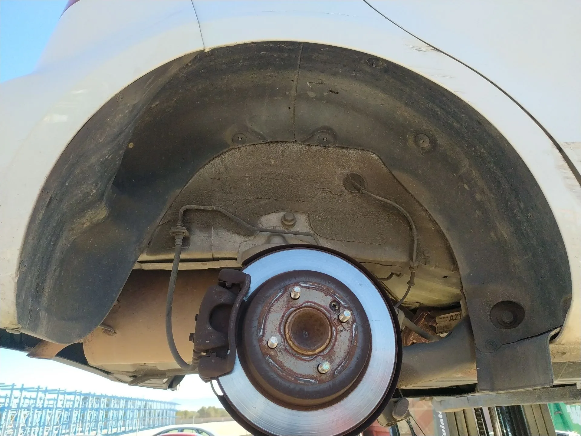 Plastico Pase Rueda Tras. Dch. para Kia Rio Iii (Ub)
