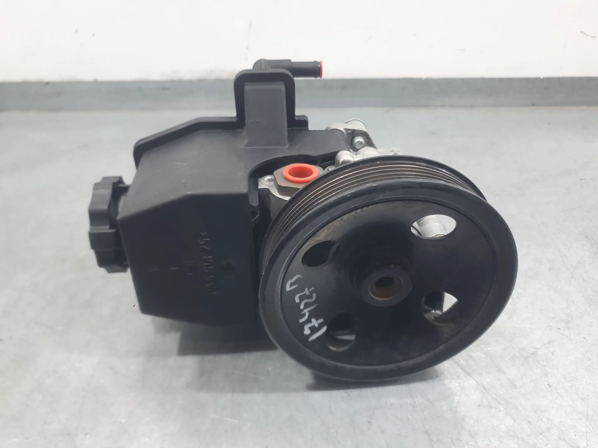 Bomba Direccion para Mercedes-Benz Clk (C208)