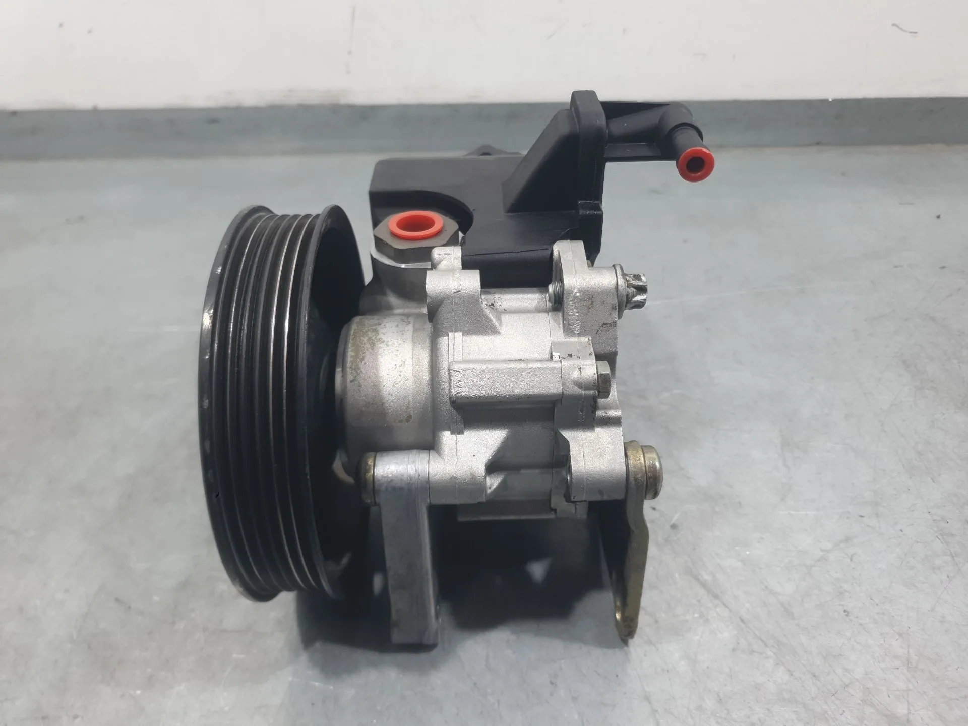 Bomba Direccion para Mercedes-Benz Clk (C208)