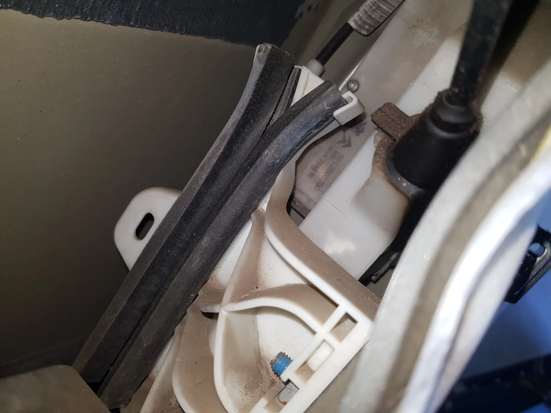 Cerradura Puerta Delantera Derecha para Peugeot 208 I (Ca_, Cc_)