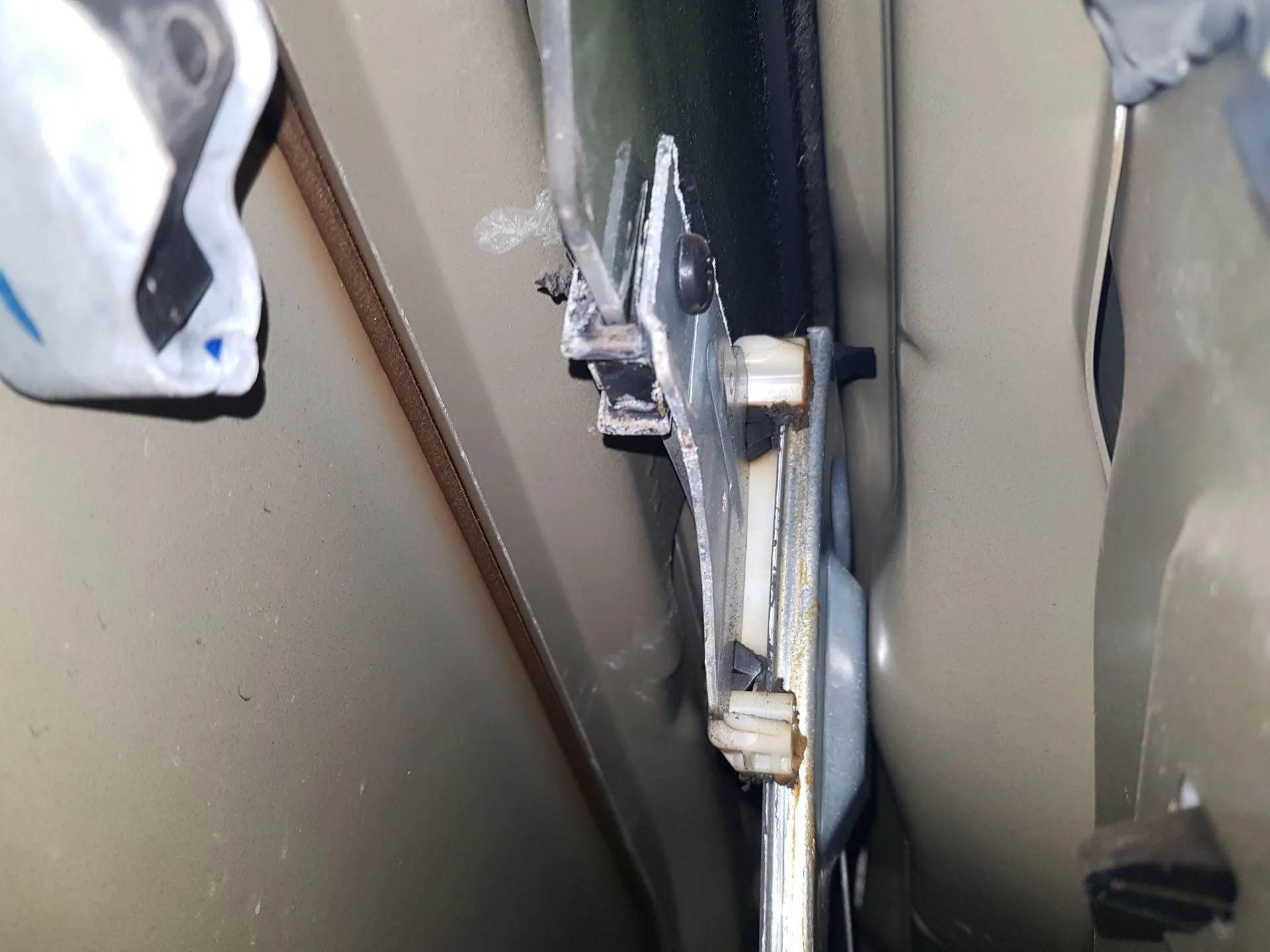 Elevalunas Delantero Izquierdo para Peugeot 208 I (Ca_, Cc_)