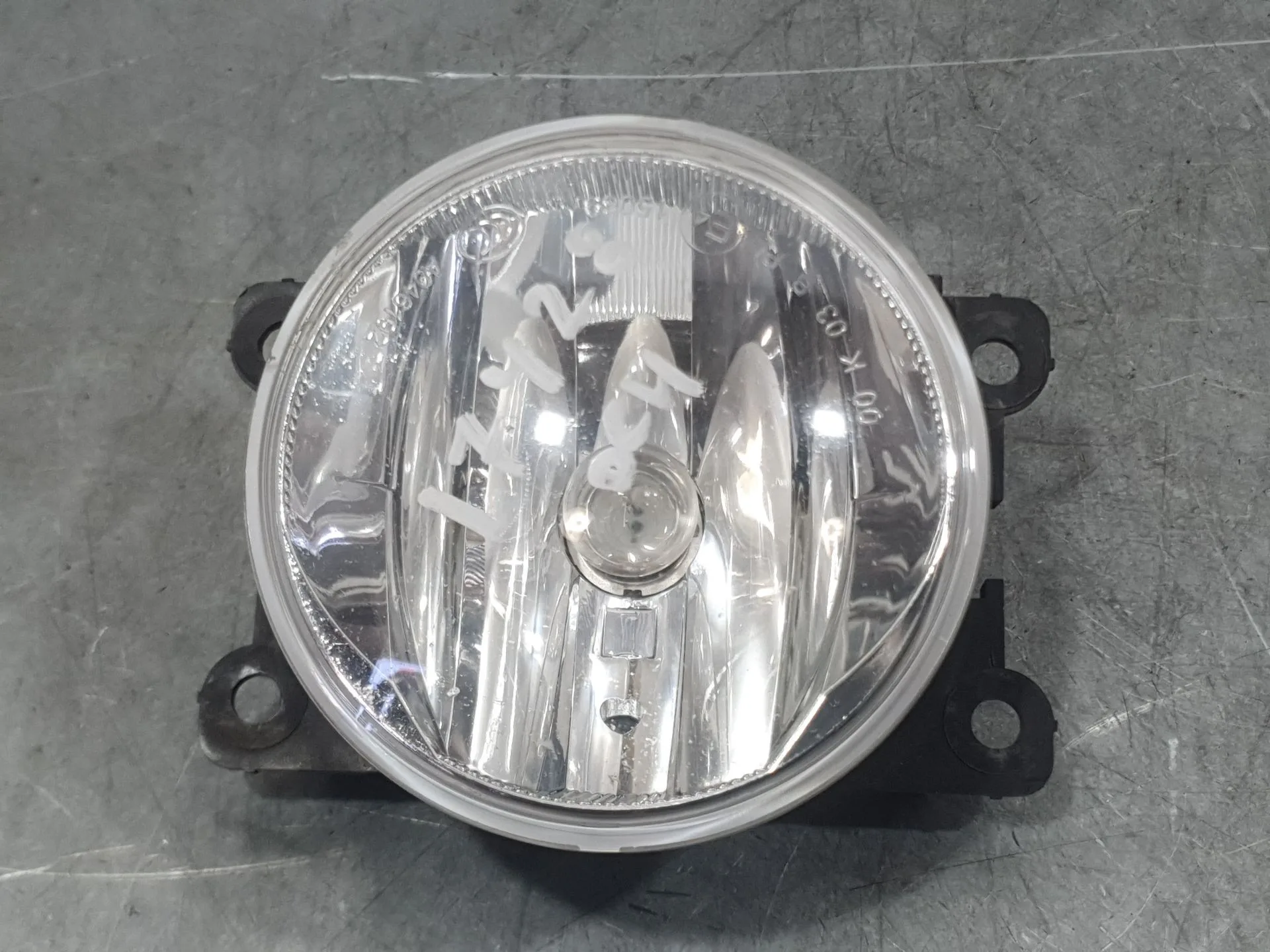 Faro Antiniebla Derecho para Peugeot 208 I (Ca_, Cc_)