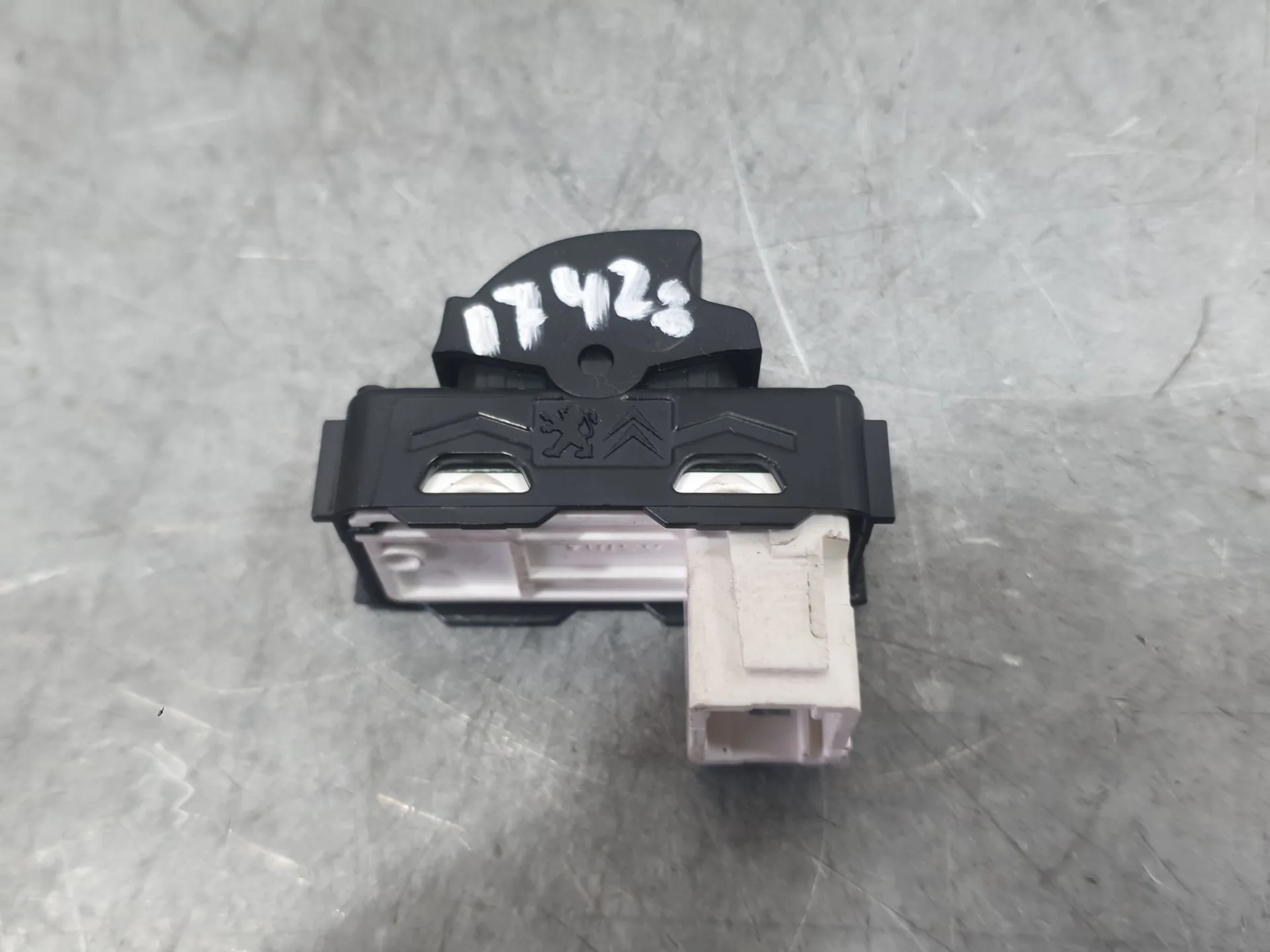 Mando Elevalunas Delantero Derecho para Peugeot 208 I (Ca_, Cc_)