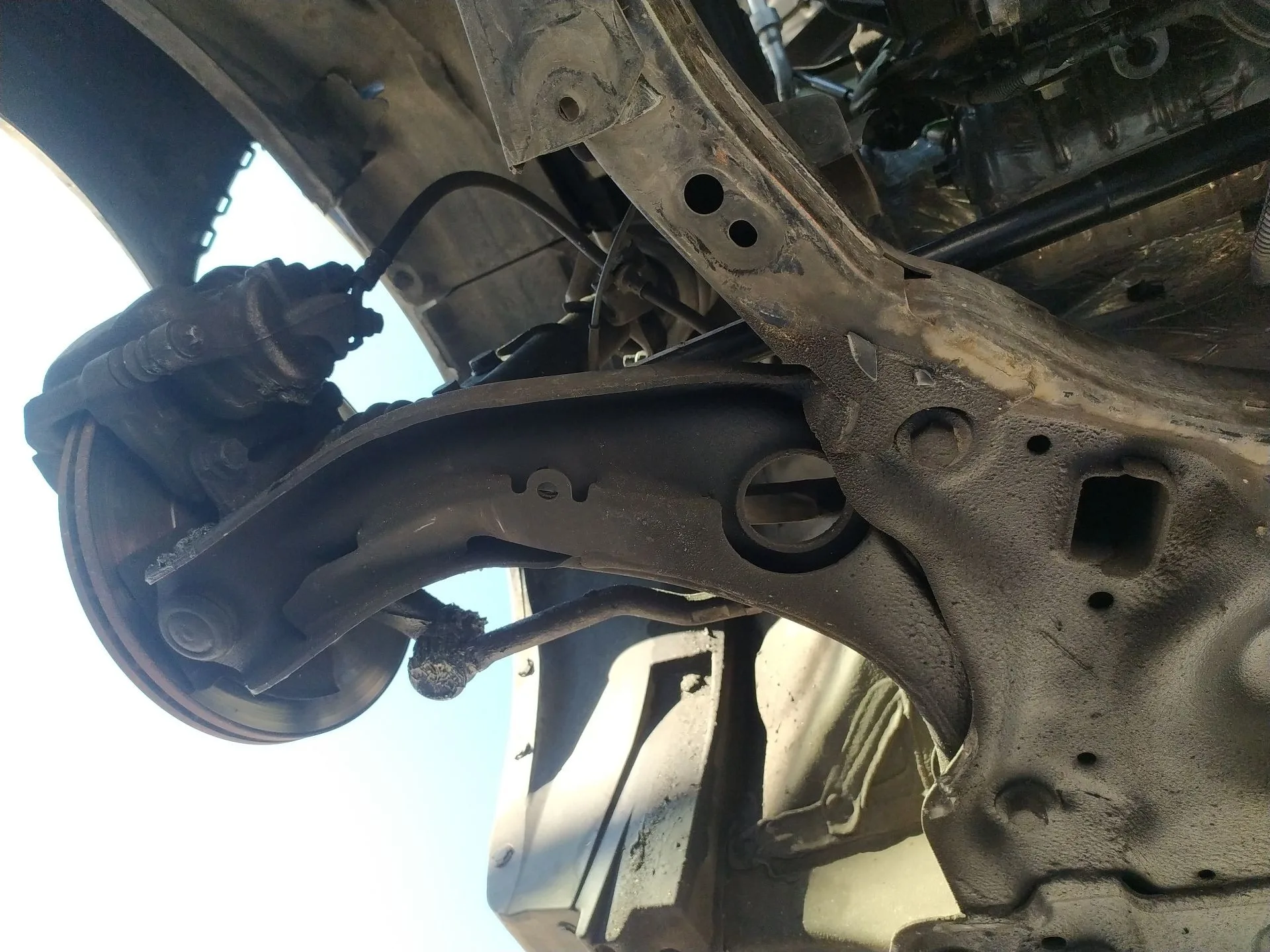Brazo Suspension Inferior Delantero Derecho para Nissan Micra V (K14)