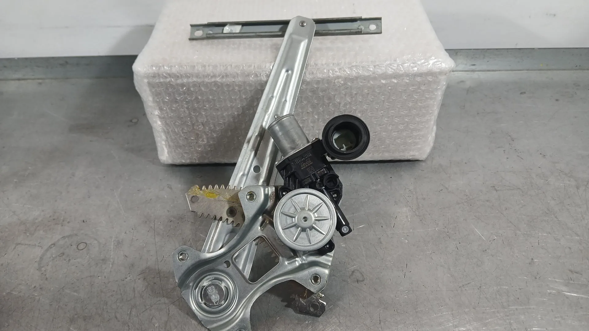 Elevalunas Trasero Derecho para Nissan Micra V (K14)