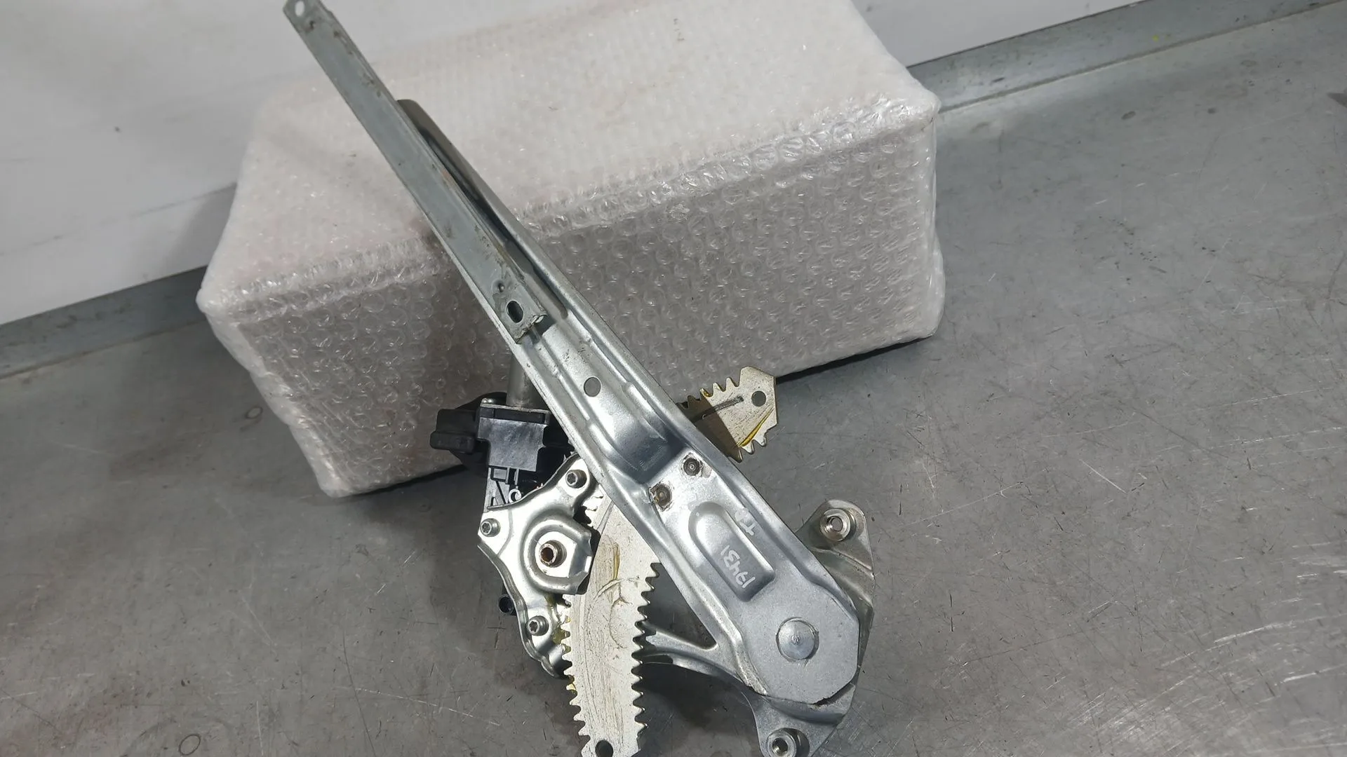Elevalunas Trasero Derecho para Nissan Micra V (K14)