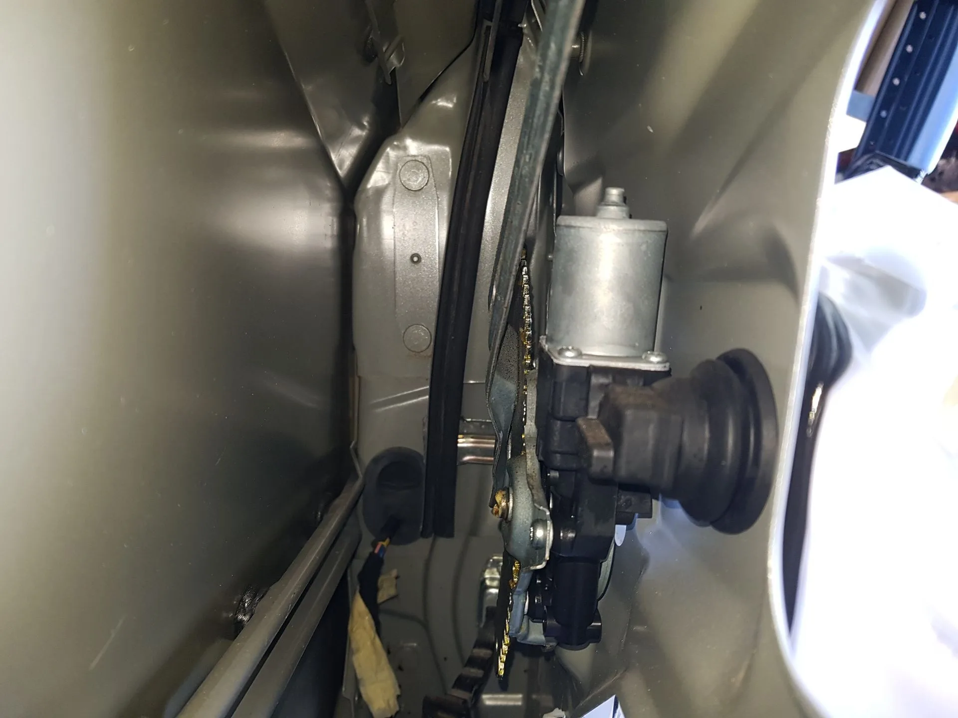 Elevalunas Trasero Izquierdo para Nissan Micra V (K14)