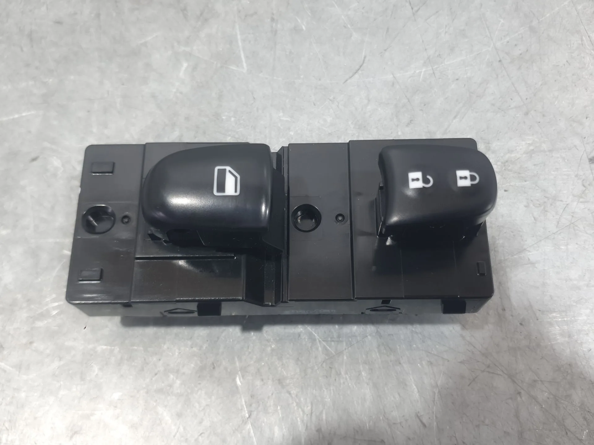 Mando Elevalunas Delantero Derecho para Nissan Micra V (K14)
