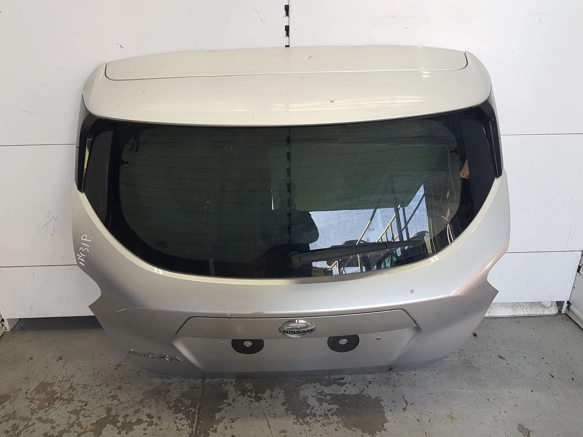 Porton Trasero para Nissan Micra V (K14)