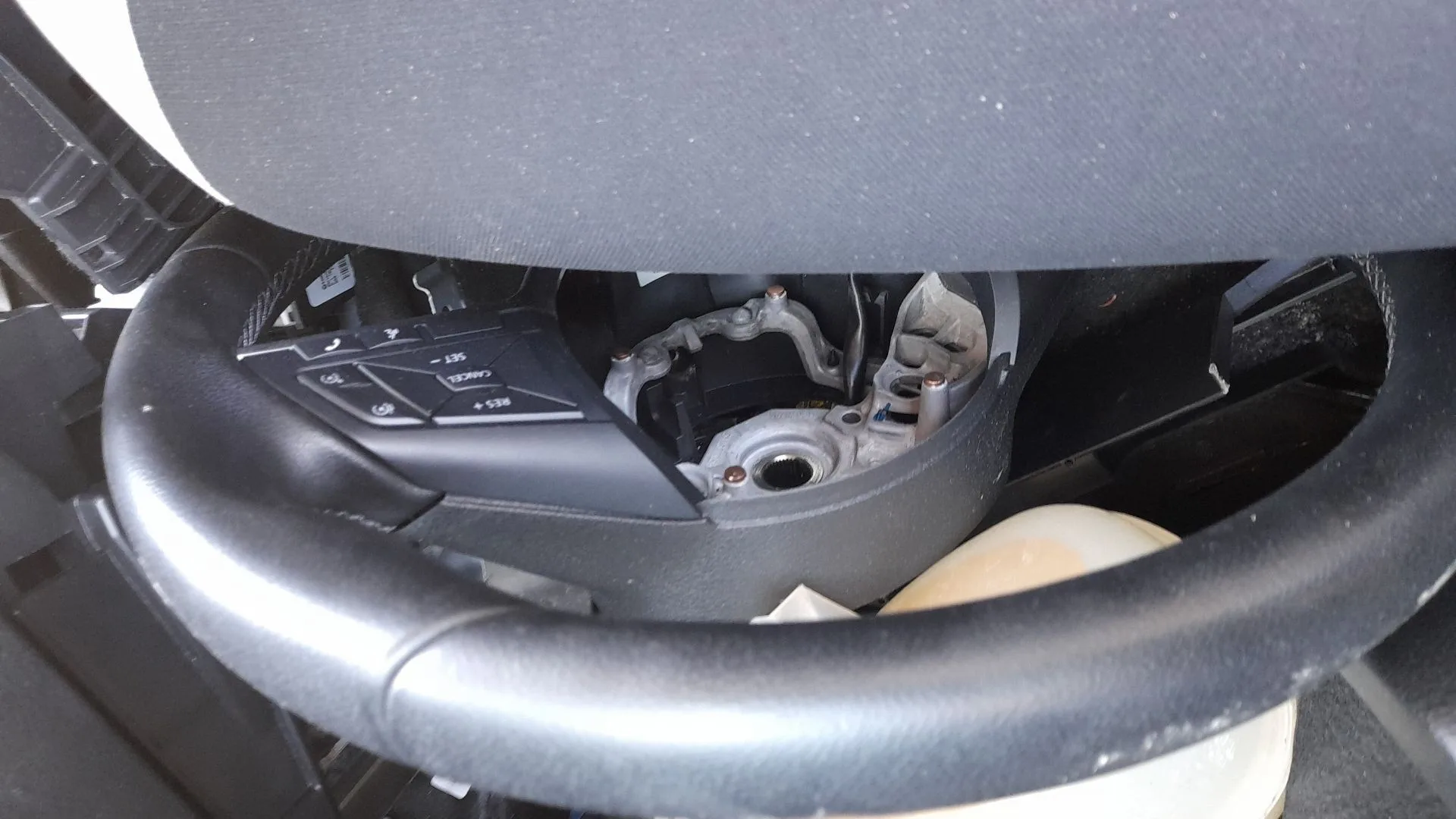 Volante para Nissan Micra V (K14)
