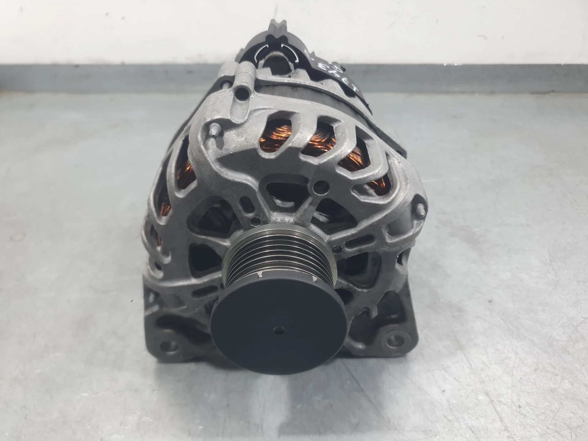 Alternador para Nissan Micra V (K14)