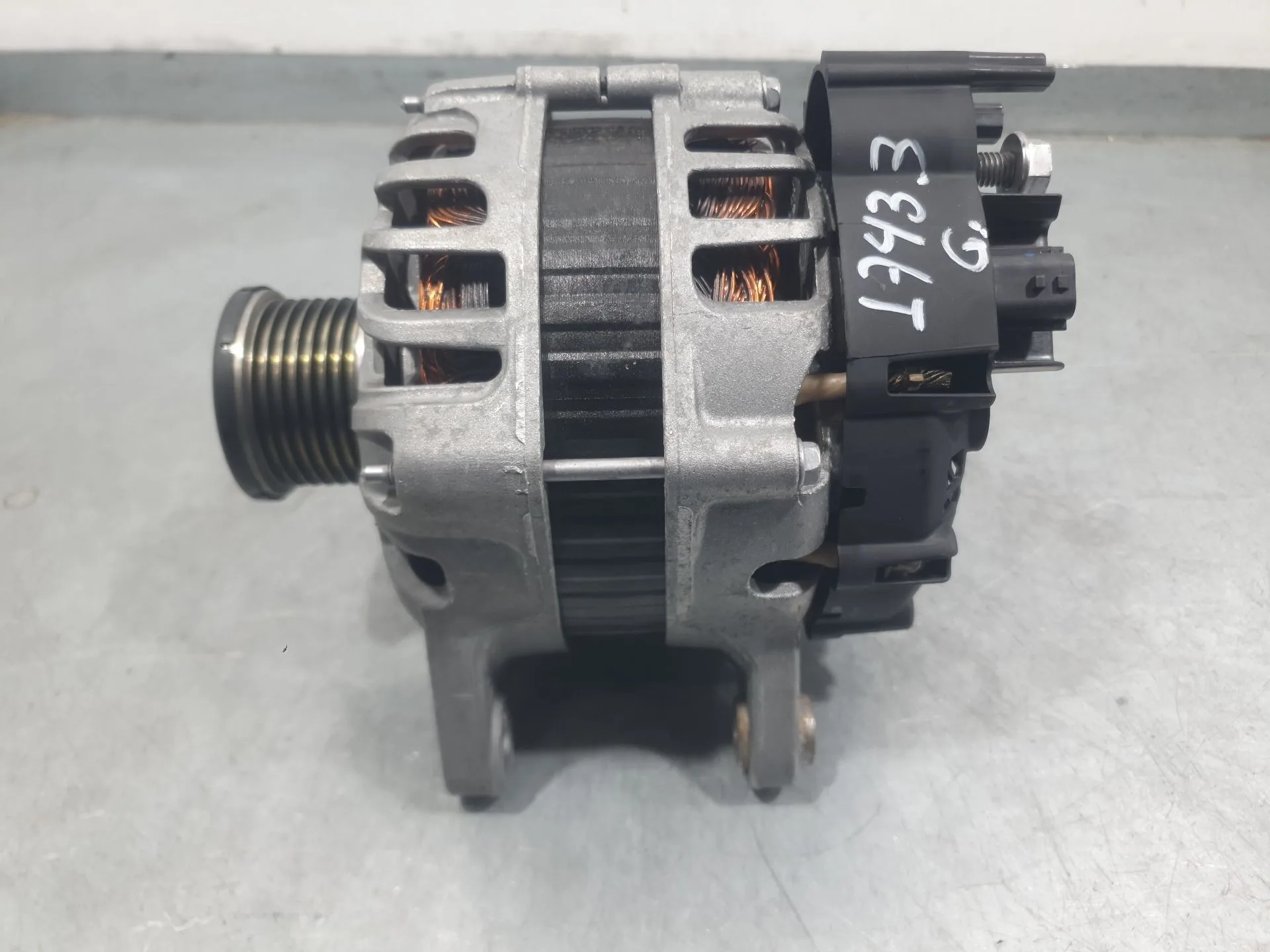 Alternador para Nissan Micra V (K14)