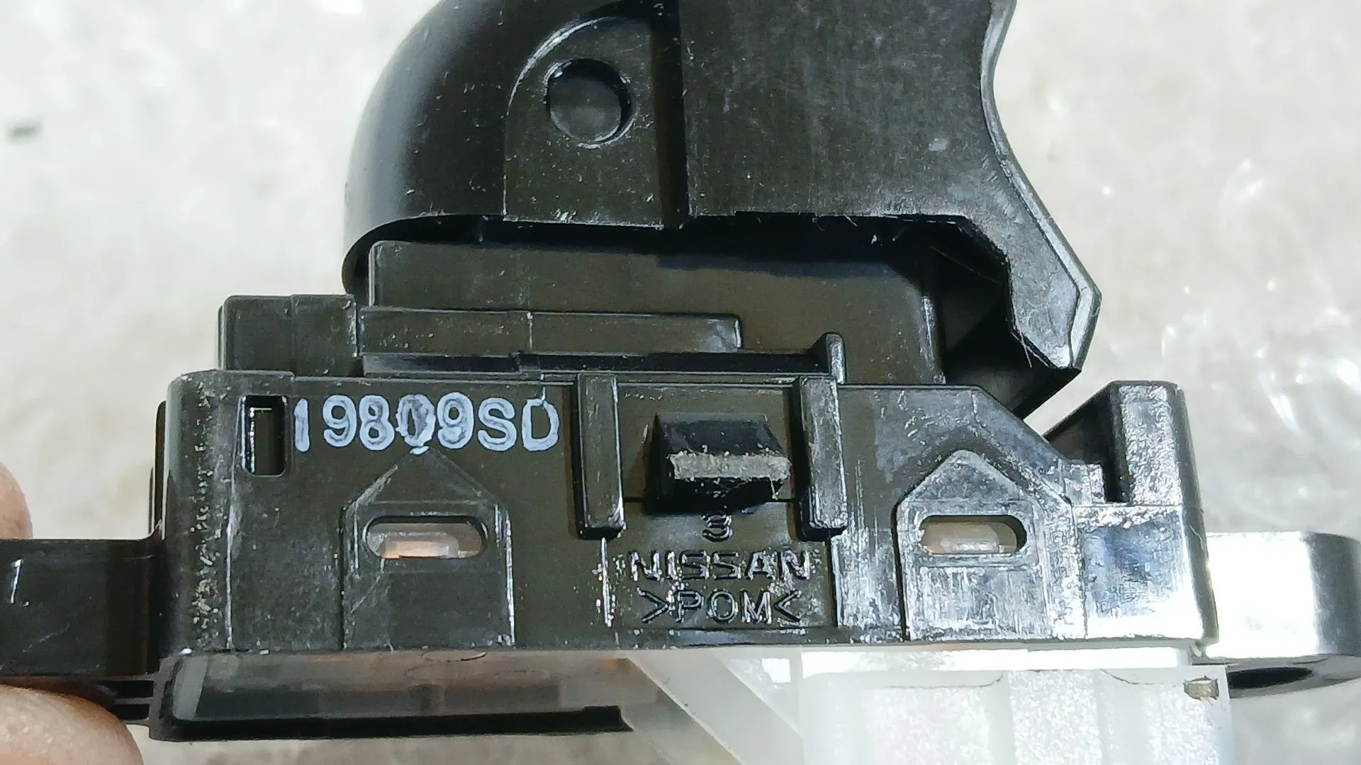 Mando Elevalunas Trasero Izquierdo para Nissan Micra V (K14)