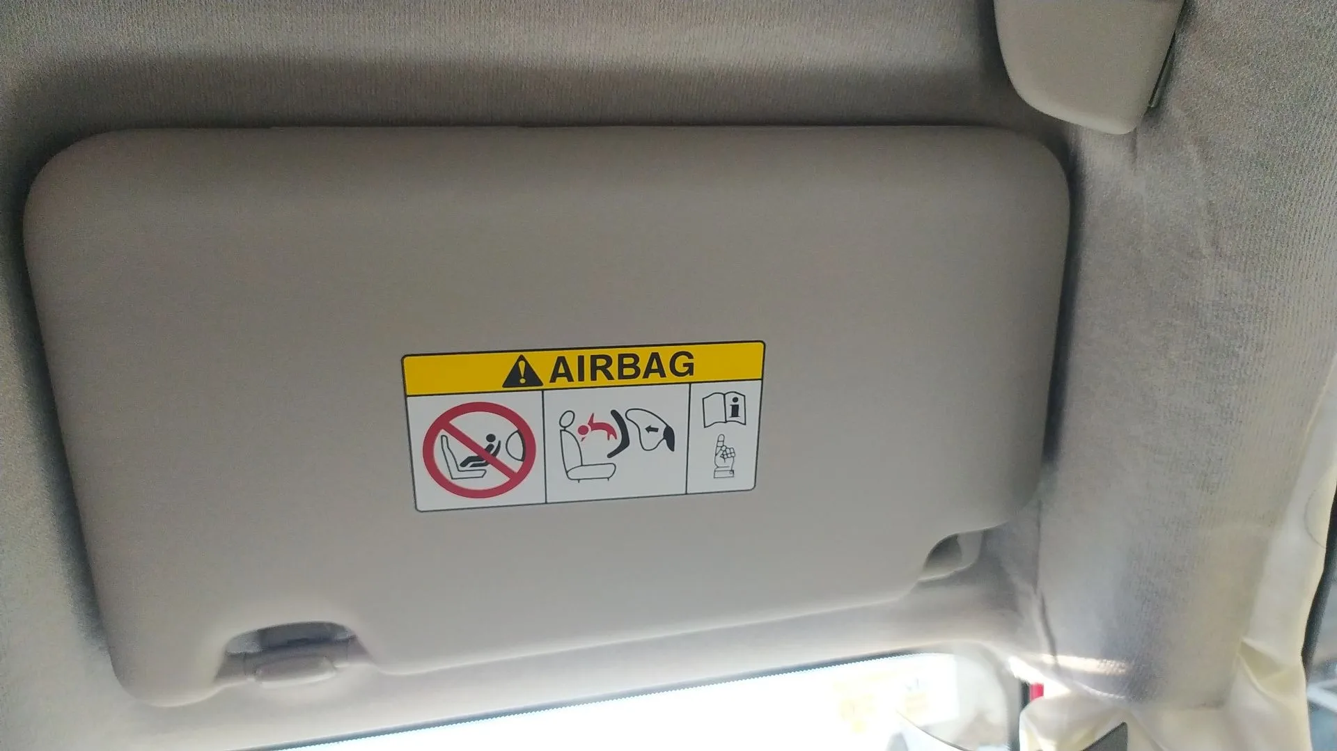 Parasol Derecho para Nissan Micra V (K14)
