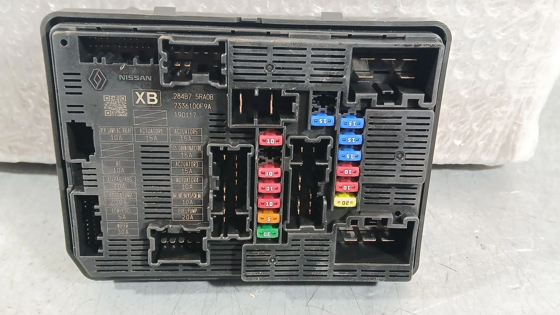 Caja Reles / Fusibles para Nissan Micra V (K14)