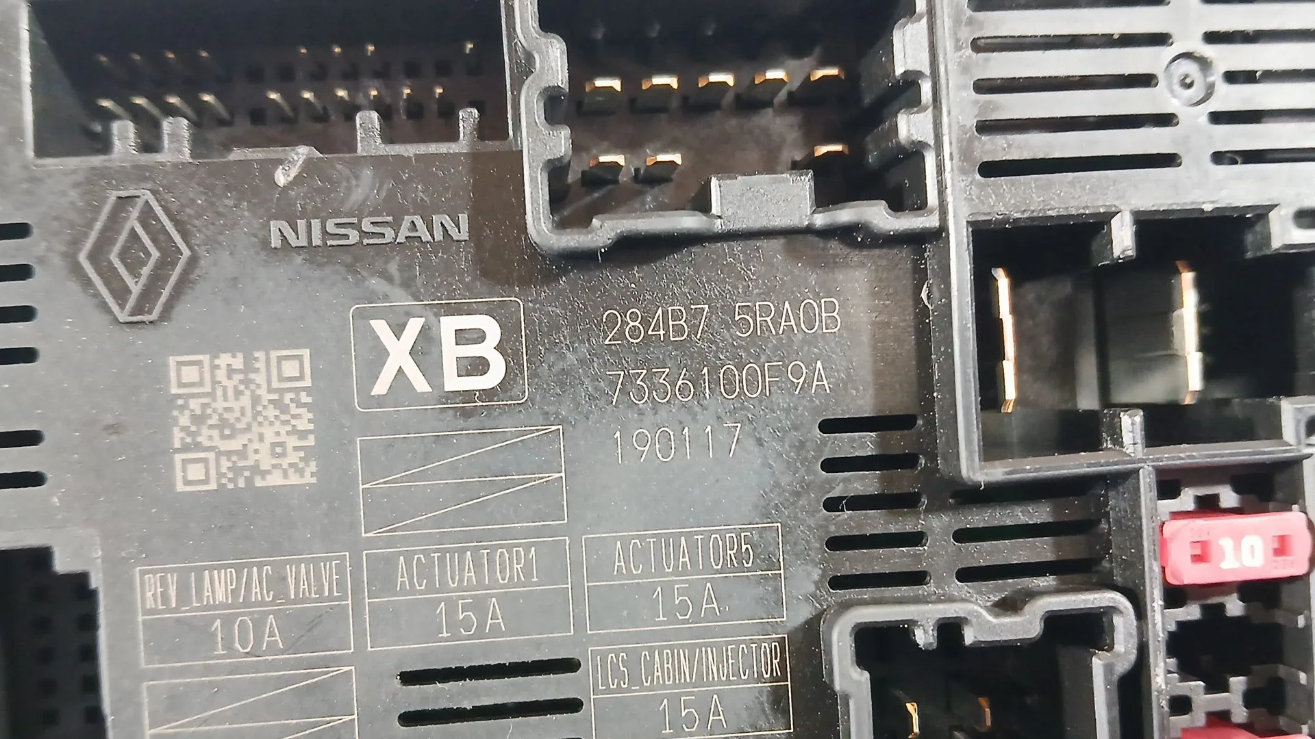 Caja Reles / Fusibles para Nissan Micra V (K14)