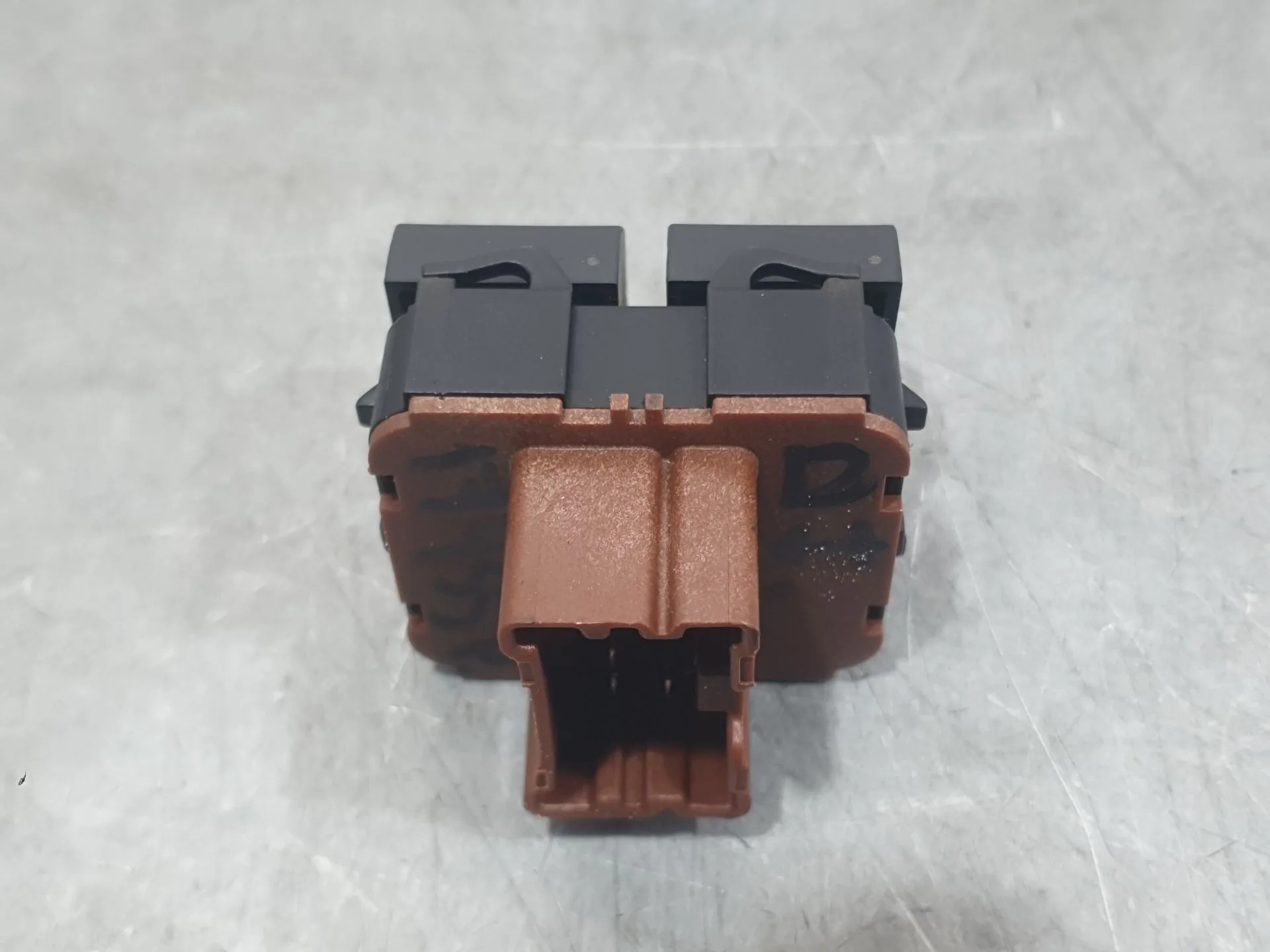 Mando Elevalunas Delantero Izquierdo para Dacia Sandero Iii