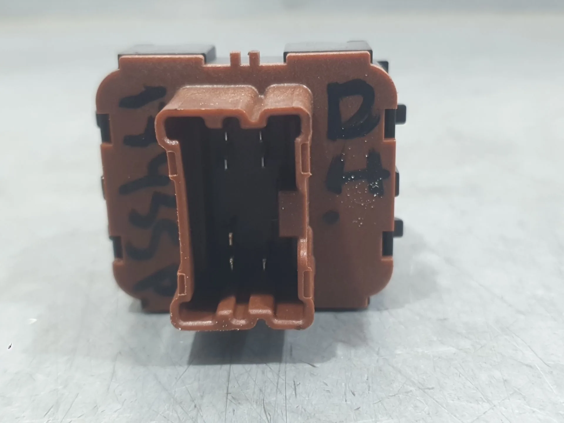 Mando Elevalunas Delantero Izquierdo para Dacia Sandero Iii