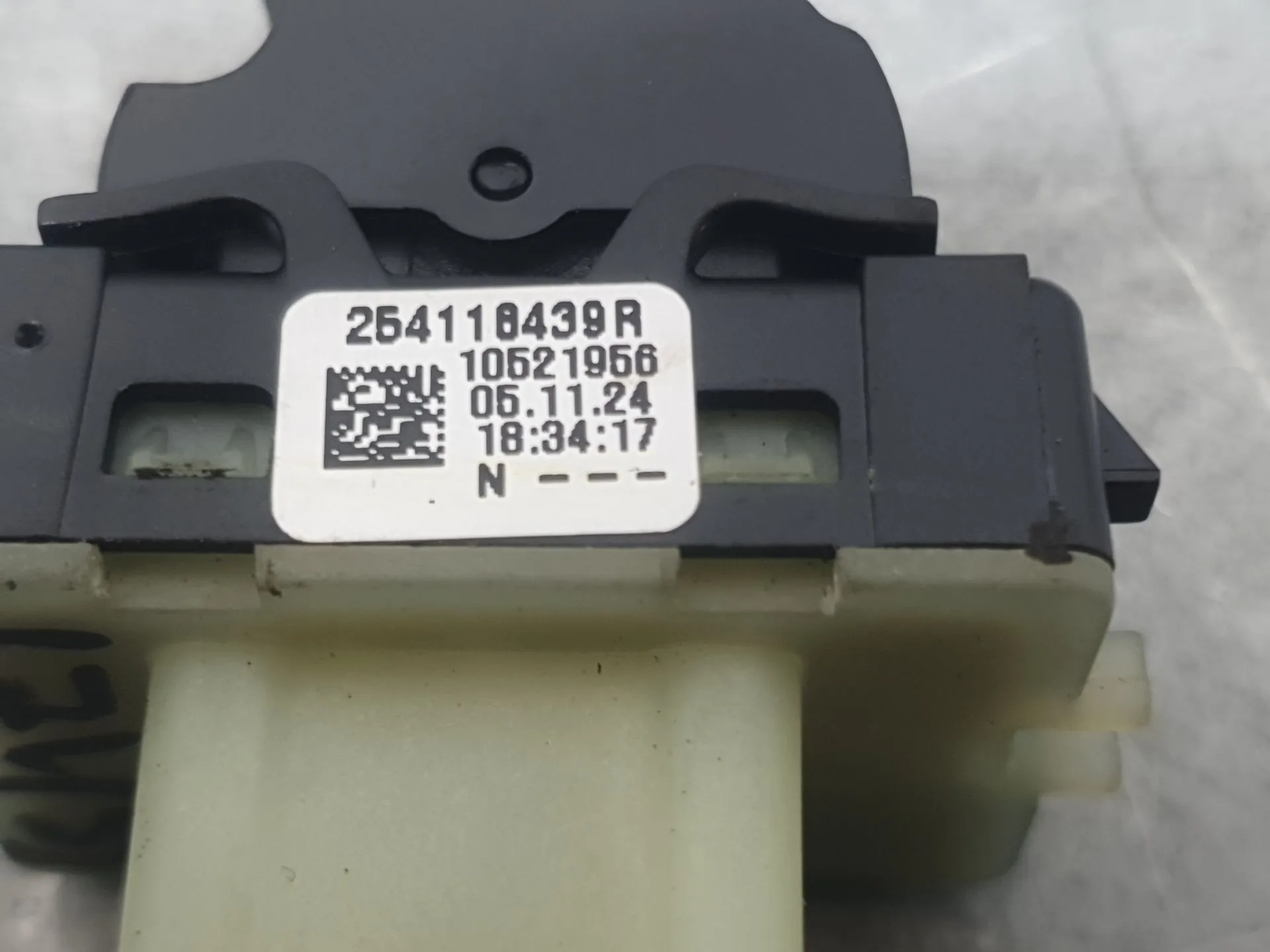 Mando Elevalunas Trasero Izquierdo para Dacia Sandero Iii