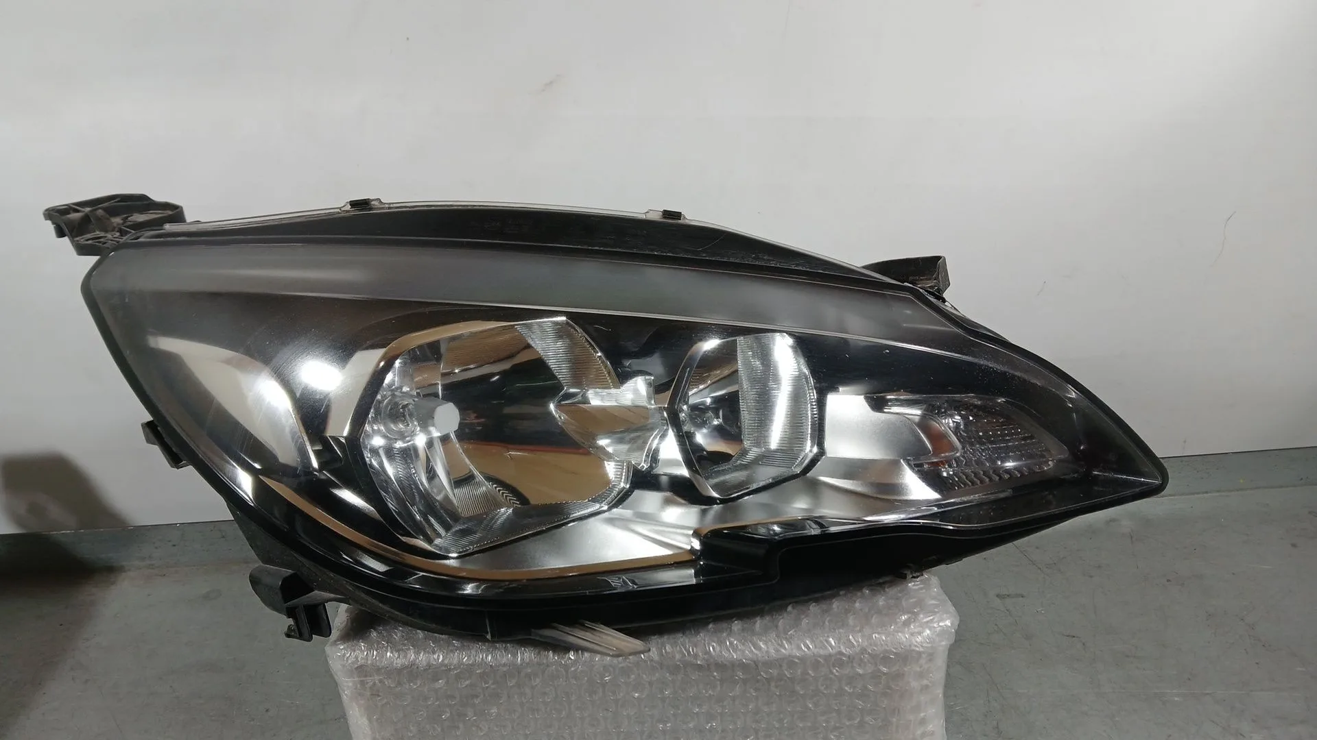 Faro Derecho para Peugeot 308 Sw Ii (Lc_, Lj_, Lr_, Lx_, L4_)