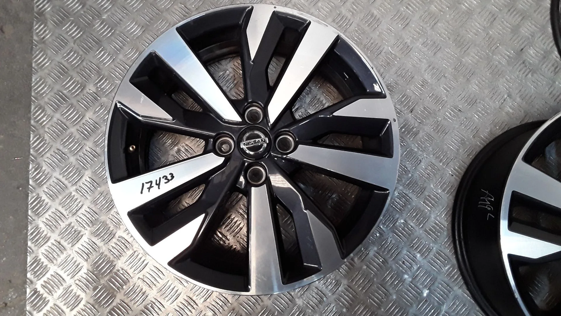 Juego Llantas Aluminio para Nissan Micra V (K14)