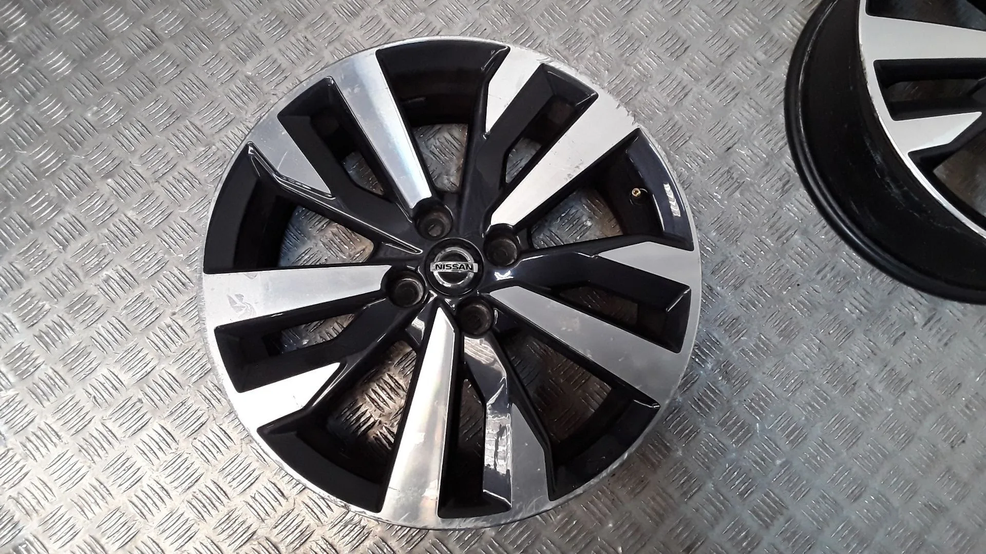 Juego Llantas Aluminio para Nissan Micra V (K14)