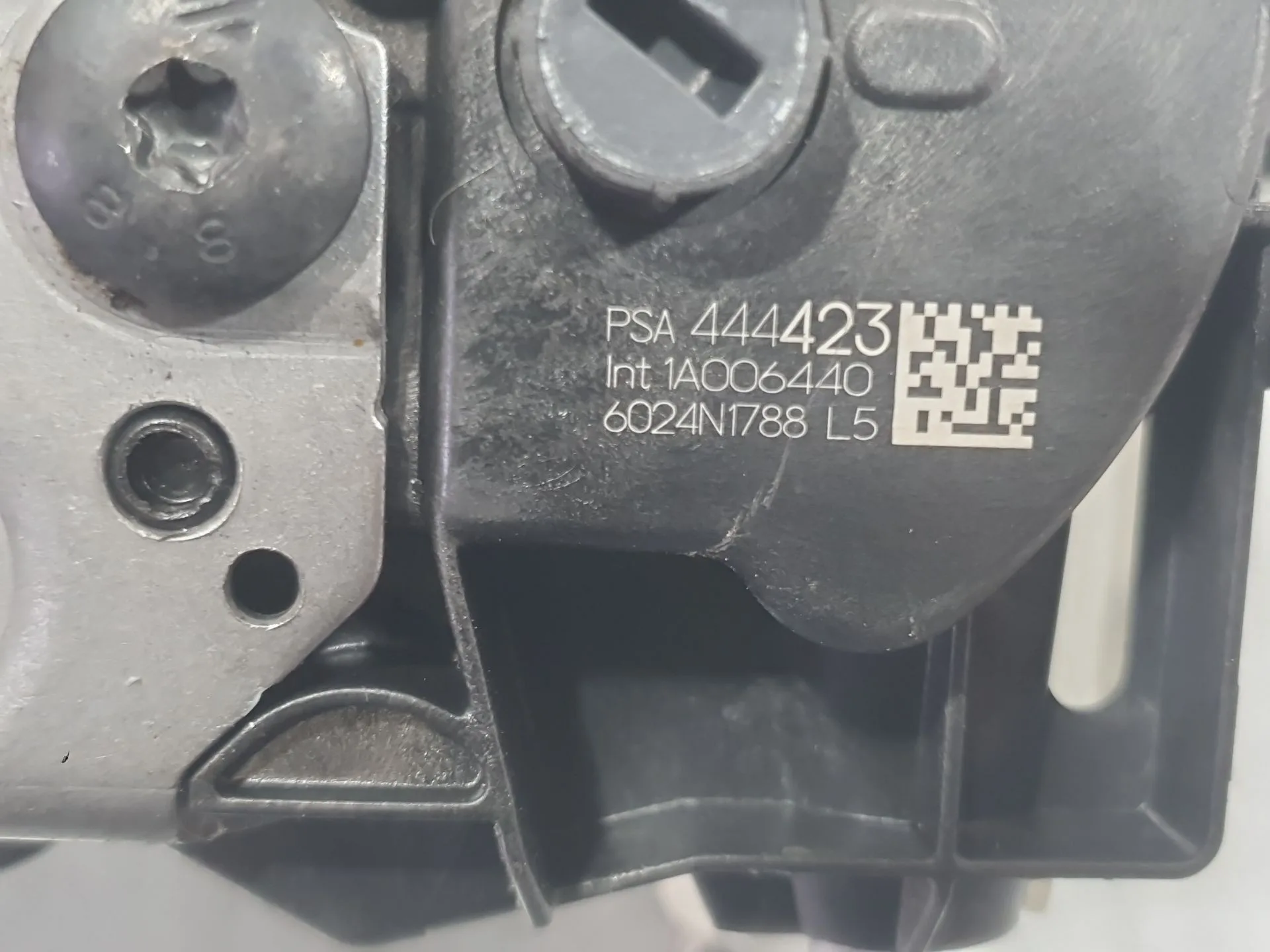 Cerradura Puerta Delantera Izquierda para Peugeot 2008 Ii (Ud_, Us_, Uy_, Uj_, Ur_, Uc_)
