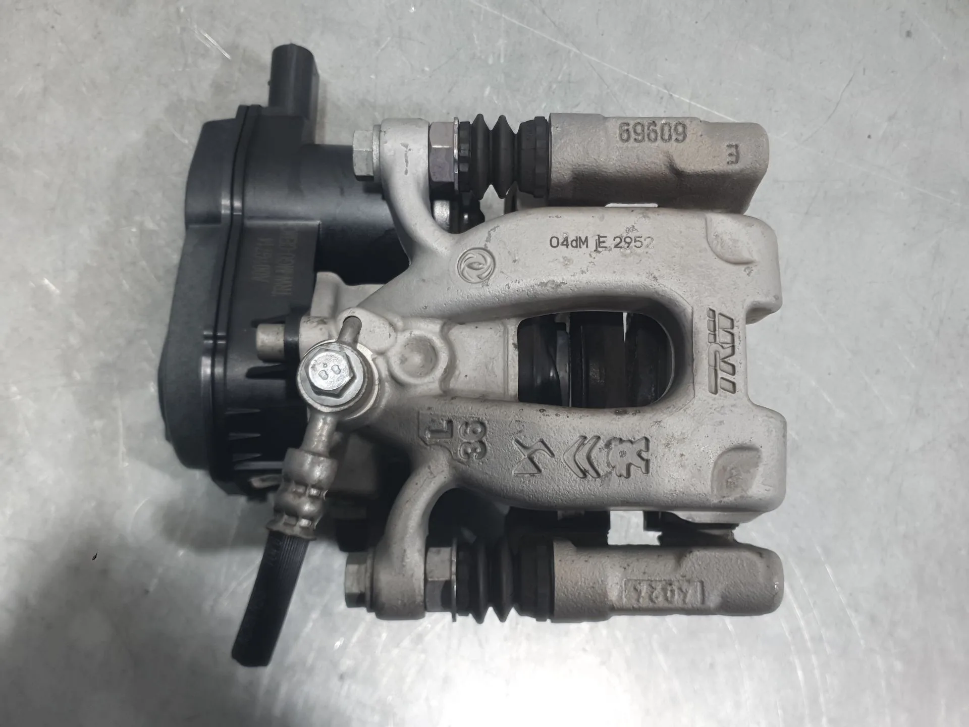 Pinza Freno Trasera Izquierda para Peugeot 2008 Ii (Ud_, Us_, Uy_, Uj_, Ur_, Uc_)