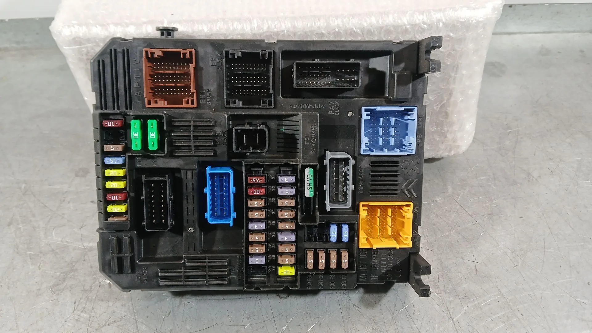 Caja Reles / Fusibles para Peugeot 2008 Ii (Ud_, Us_, Uy_, Uj_, Ur_, Uc_)