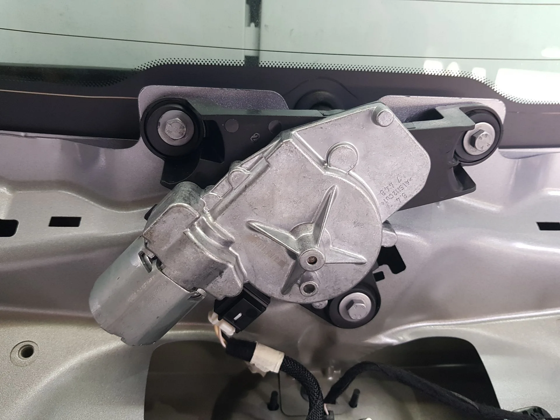 Motor Limpia Trasero para Opel Corsa F (P2Jo)