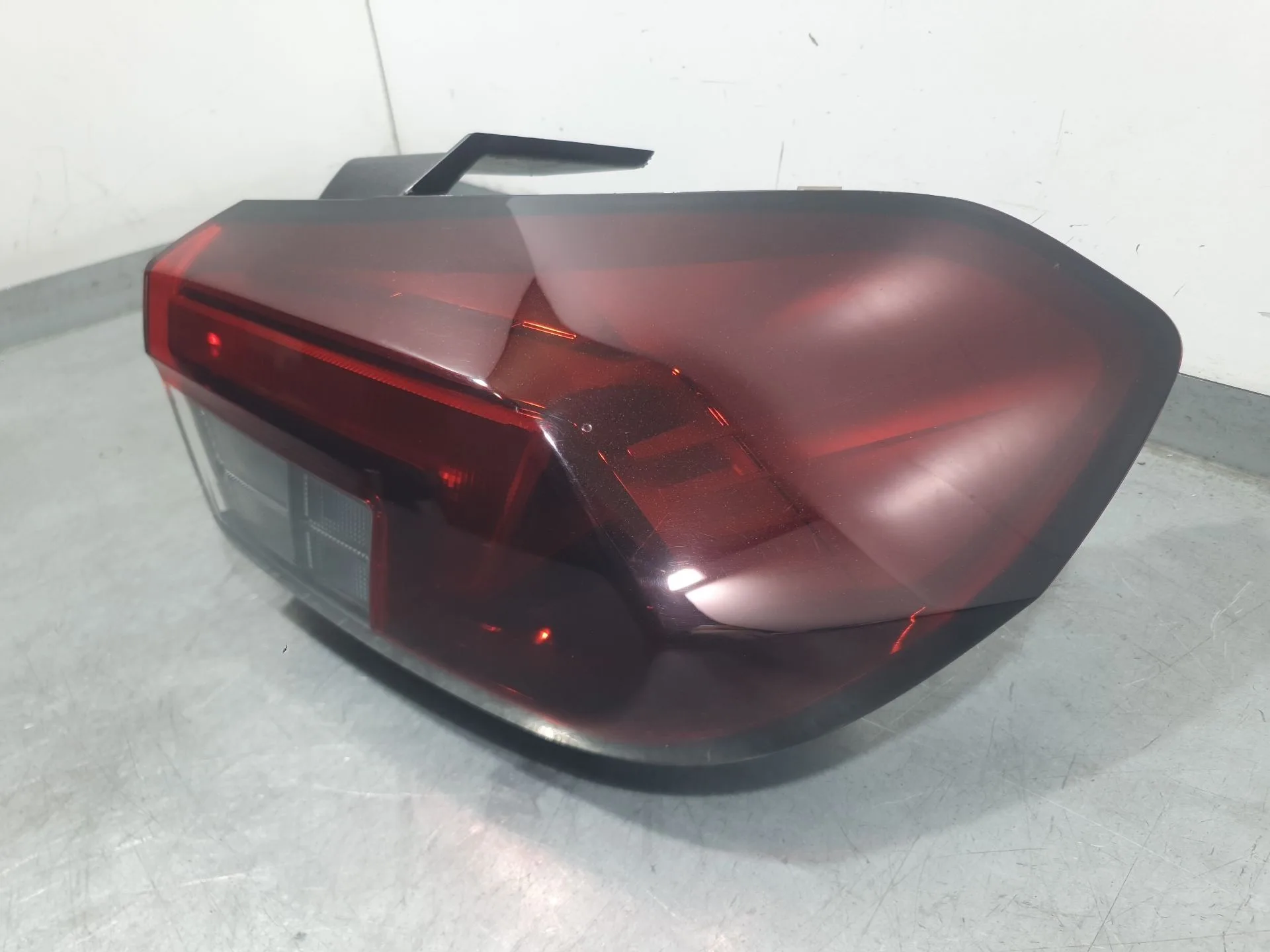 Piloto Trasero Derecho Exterior para Opel Corsa F (P2Jo)