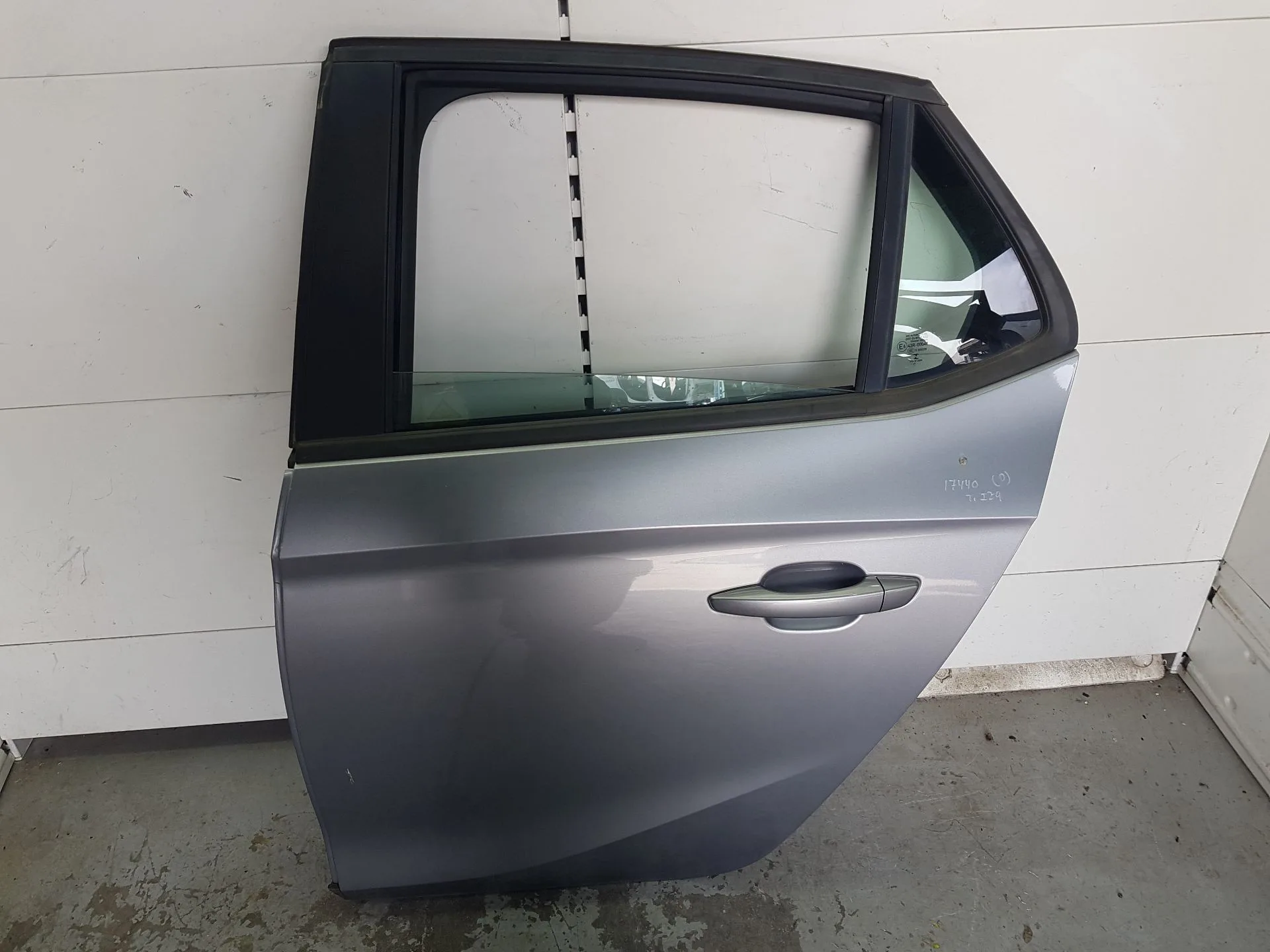 Puerta Trasera Izquierda para Opel Corsa F (P2Jo)