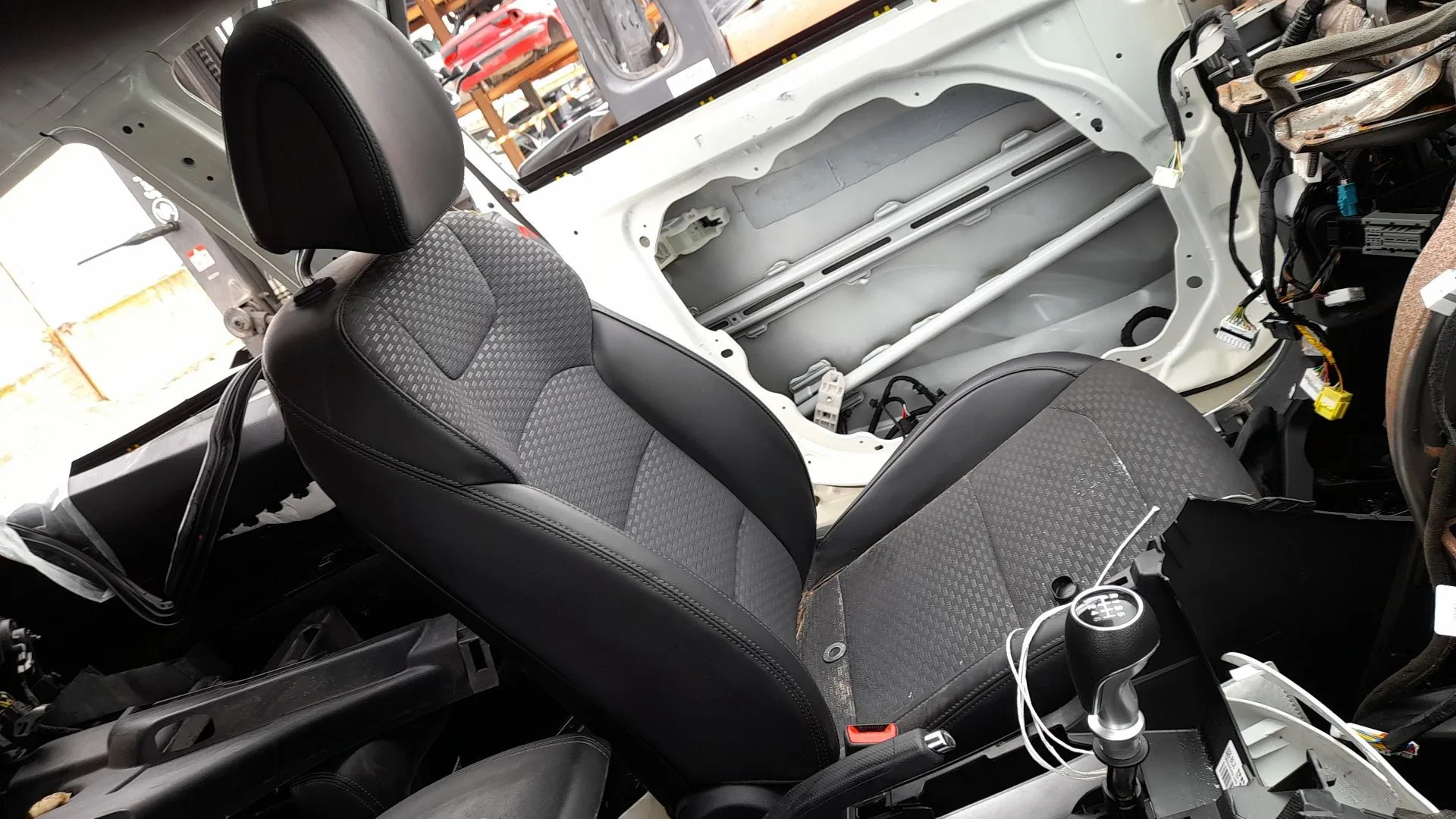 Asiento Delantero Izquierdo para Kg Mobility Korando (C300)