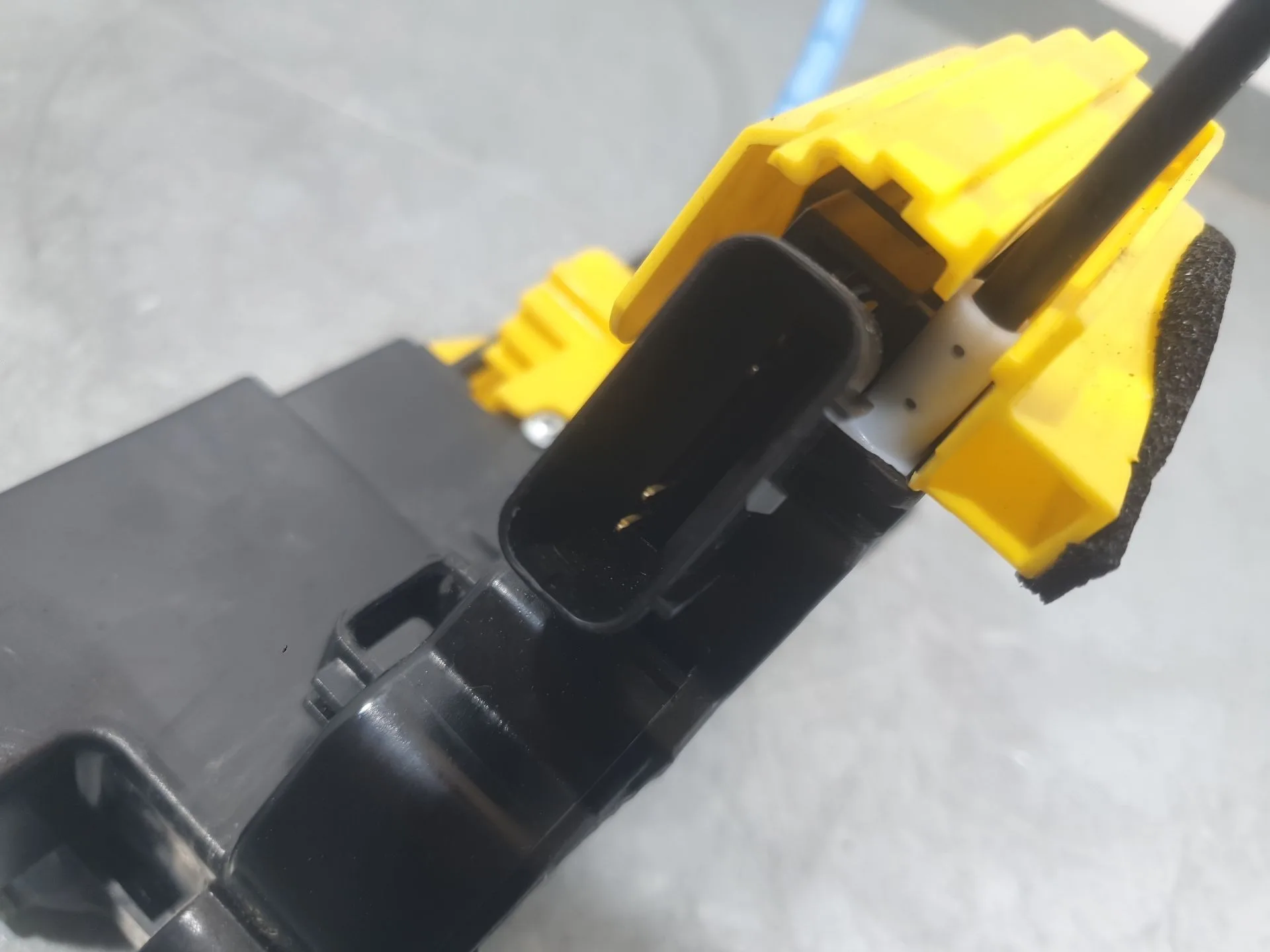 Cerradura Puerta Delantera Derecha para Kg Mobility Korando (C300)