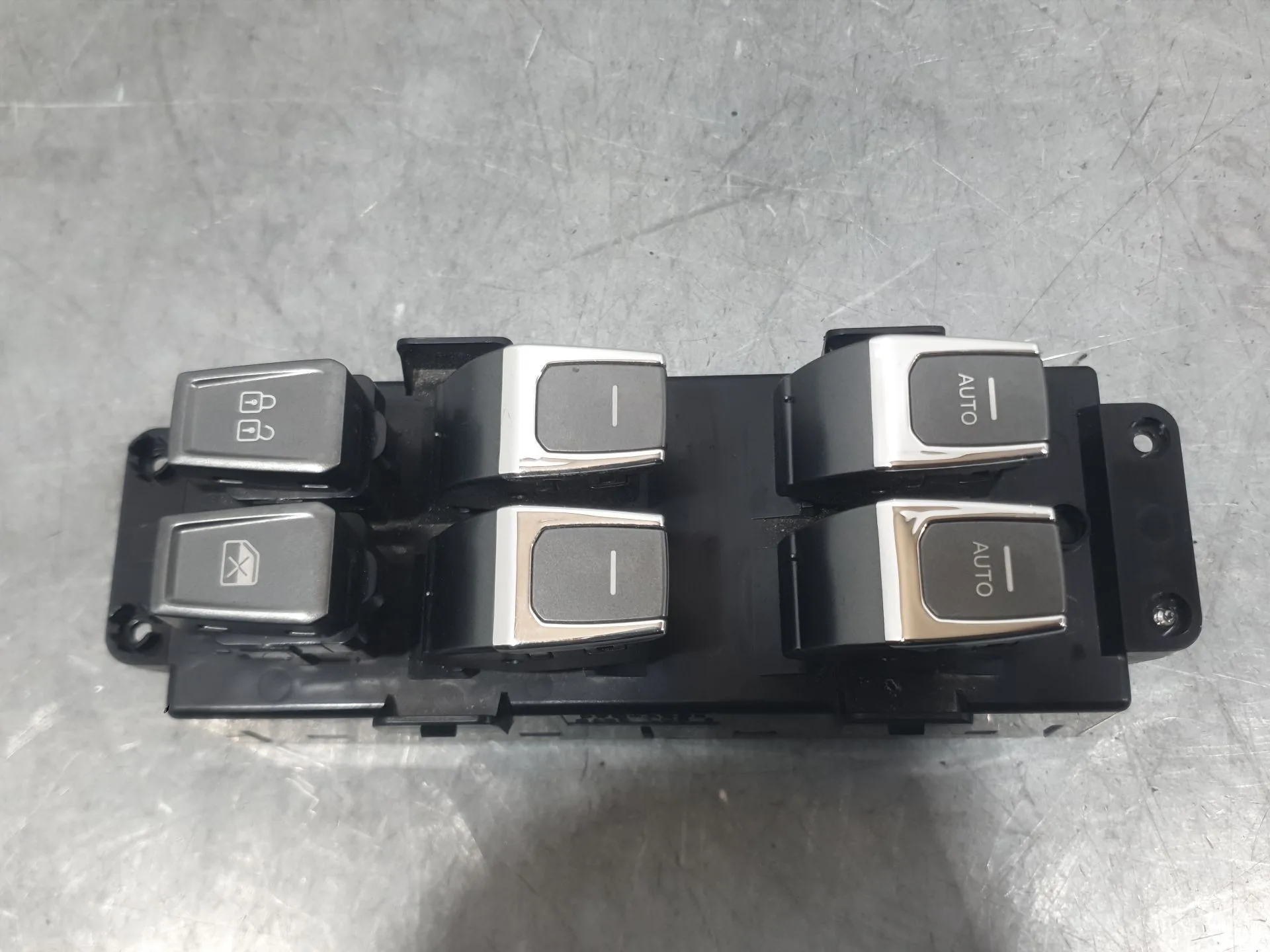 Mando Elevalunas Delantero Izquierdo para Kg Mobility Korando (C300)