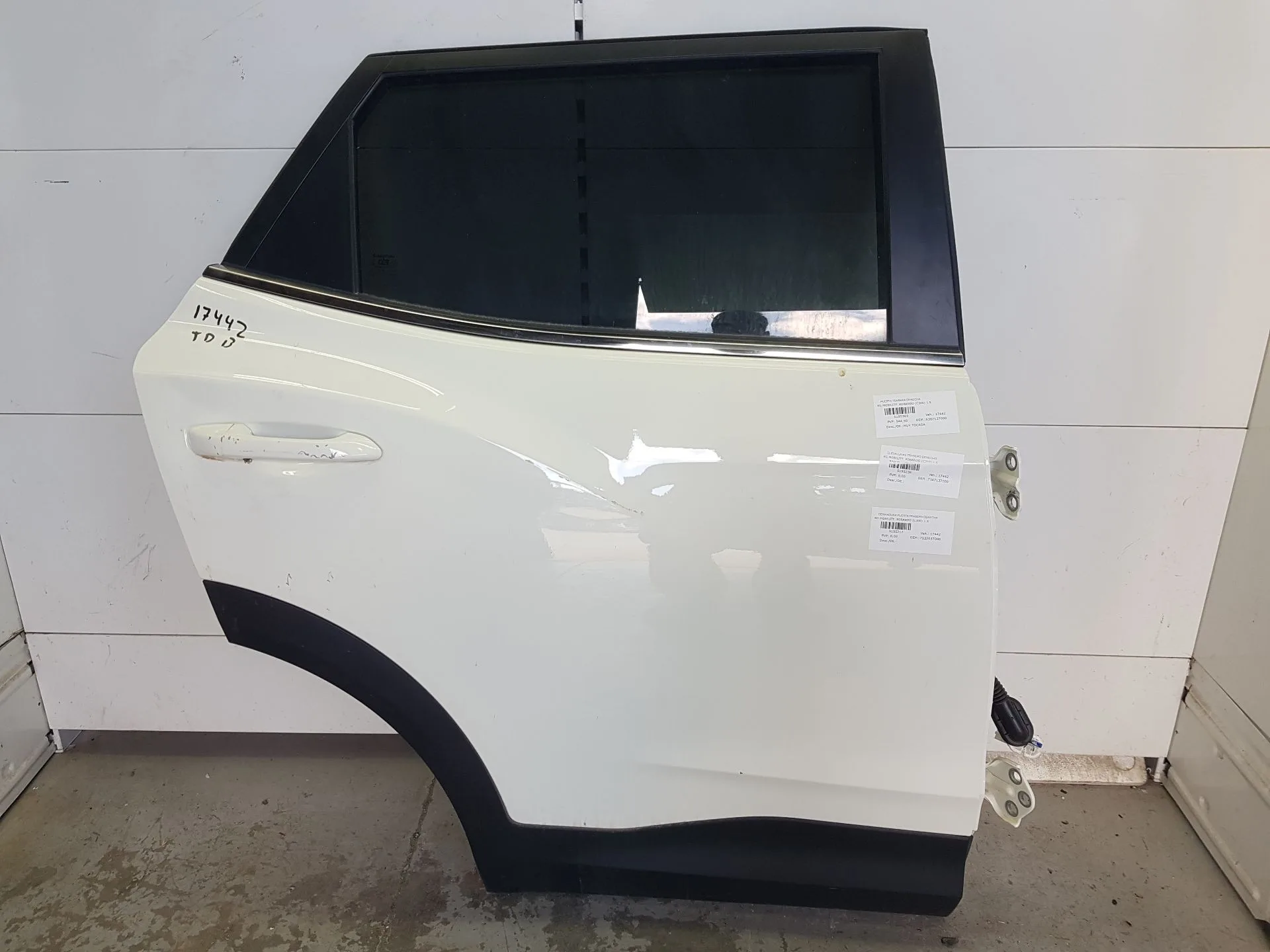 Puerta Trasera Derecha para Kg Mobility Korando (C300)