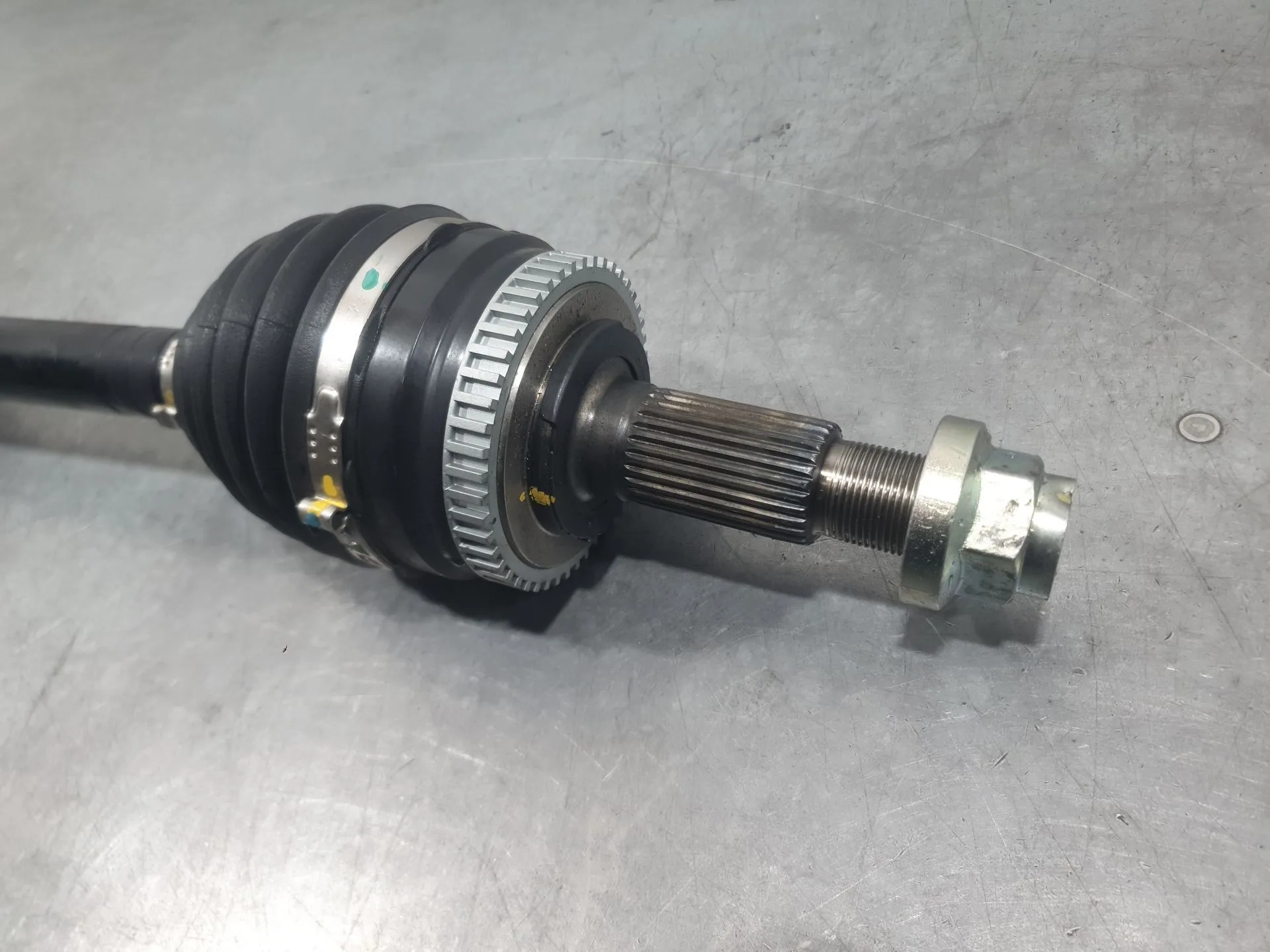 Transmision Delantera Izquierda para Kg Mobility Korando (C300)