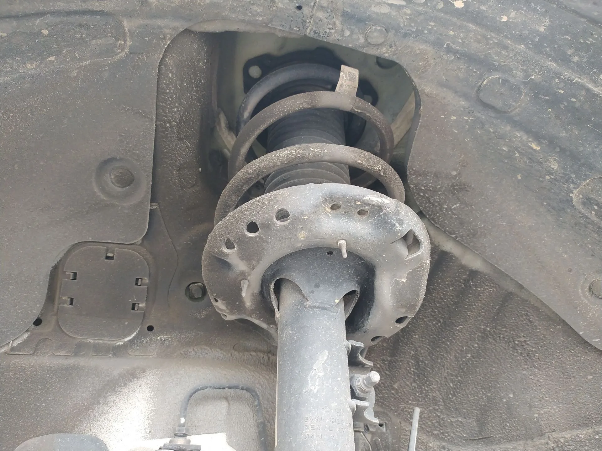 Amortiguador Delantero Izquierdo para Kia Niro I (De)