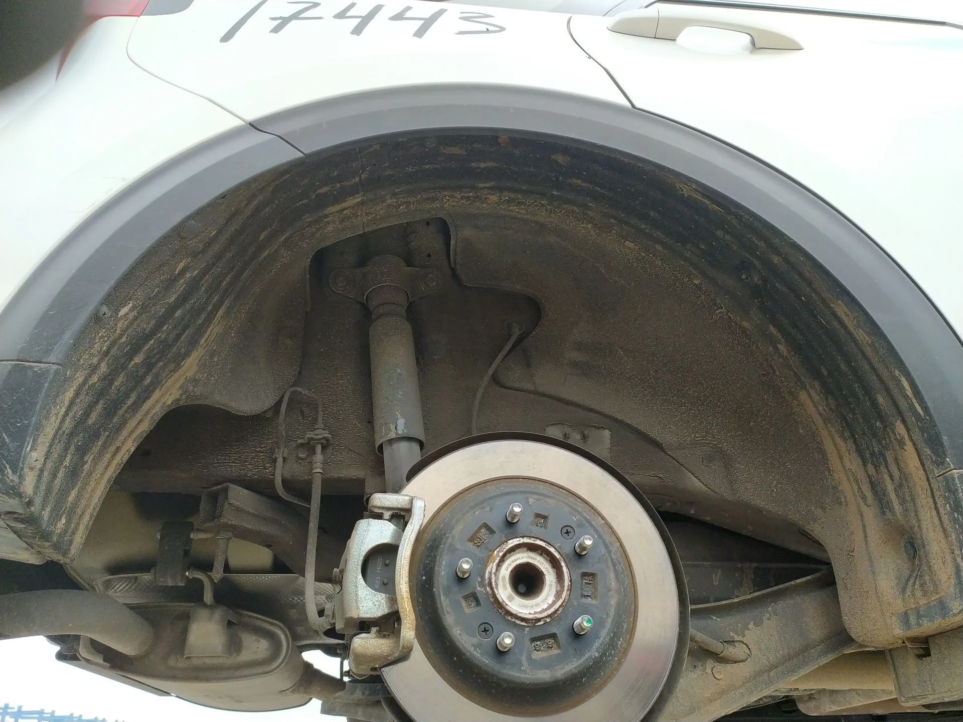 Plastico Pase Rueda Tras. Dch. para Kia Niro I (De)