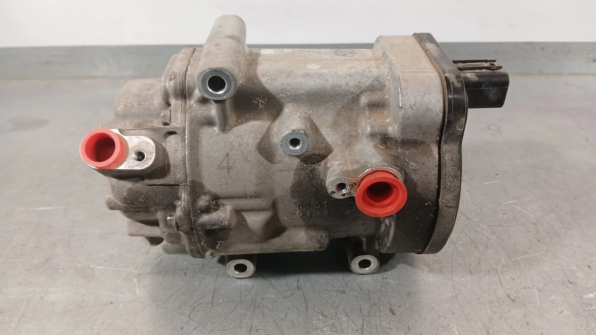 Compresor Aire Acondicionado para Toyota Corolla Ranchera Familiar (_E21_)