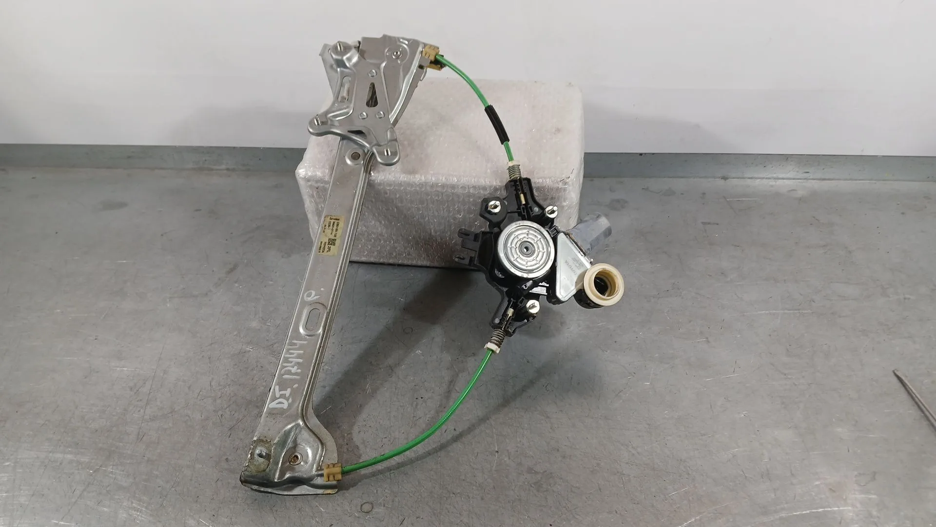 Elevalunas Delantero Izquierdo para Toyota Corolla Ranchera Familiar (_E21_)