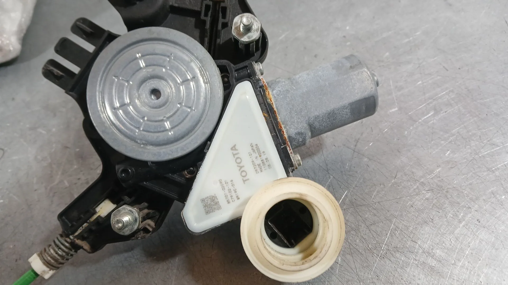 Elevalunas Delantero Izquierdo para Toyota Corolla Ranchera Familiar (_E21_)