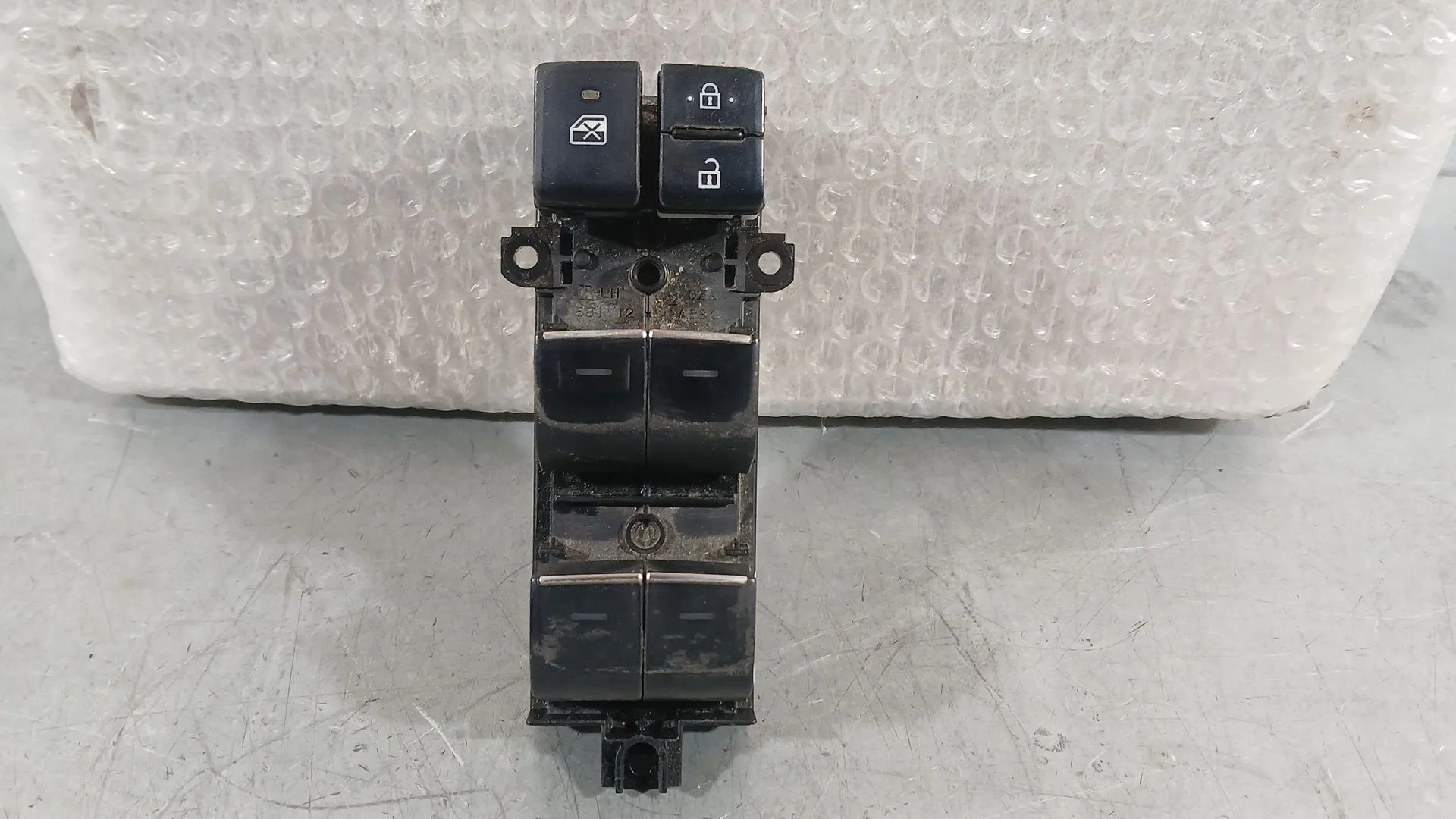 Mando Elevalunas Delantero Izquierdo para Toyota Corolla Ranchera Familiar (_E21_)
