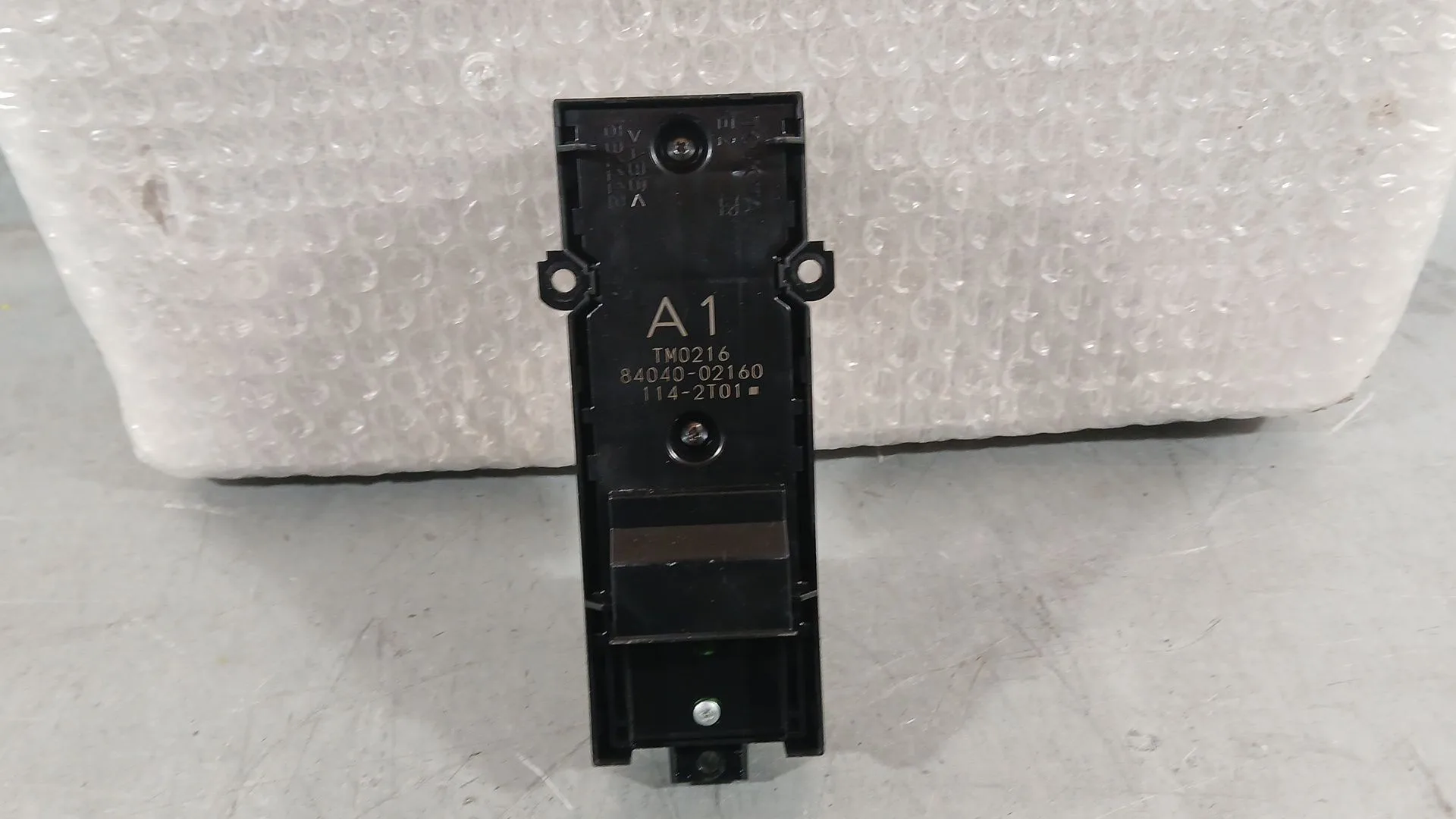 Mando Elevalunas Delantero Izquierdo para Toyota Corolla Ranchera Familiar (_E21_)