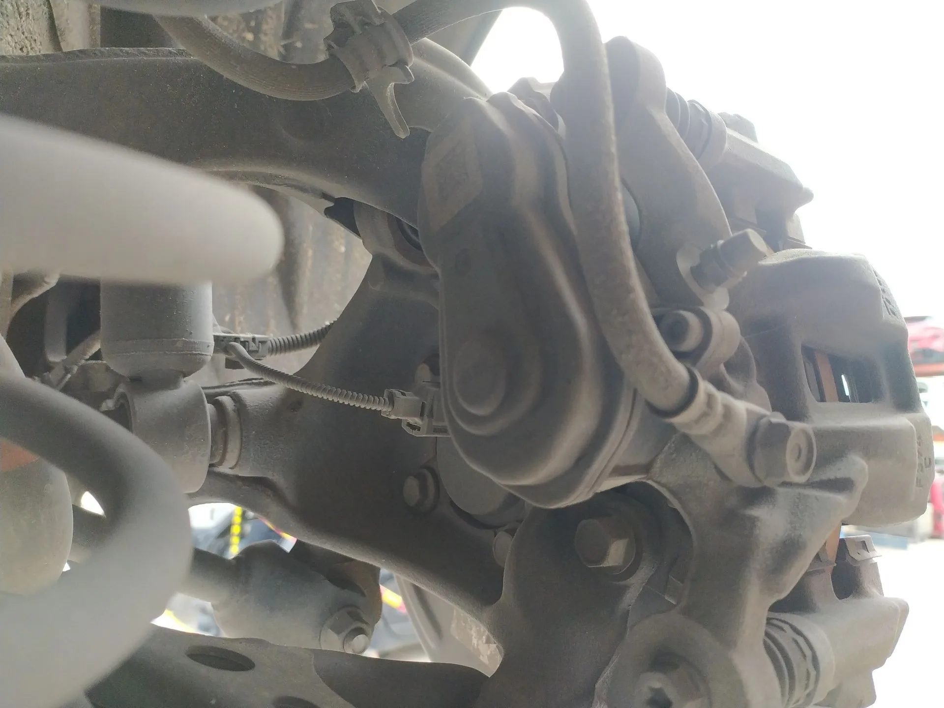 Pinza Freno Trasera Derecha para Toyota Corolla Ranchera Familiar (_E21_)