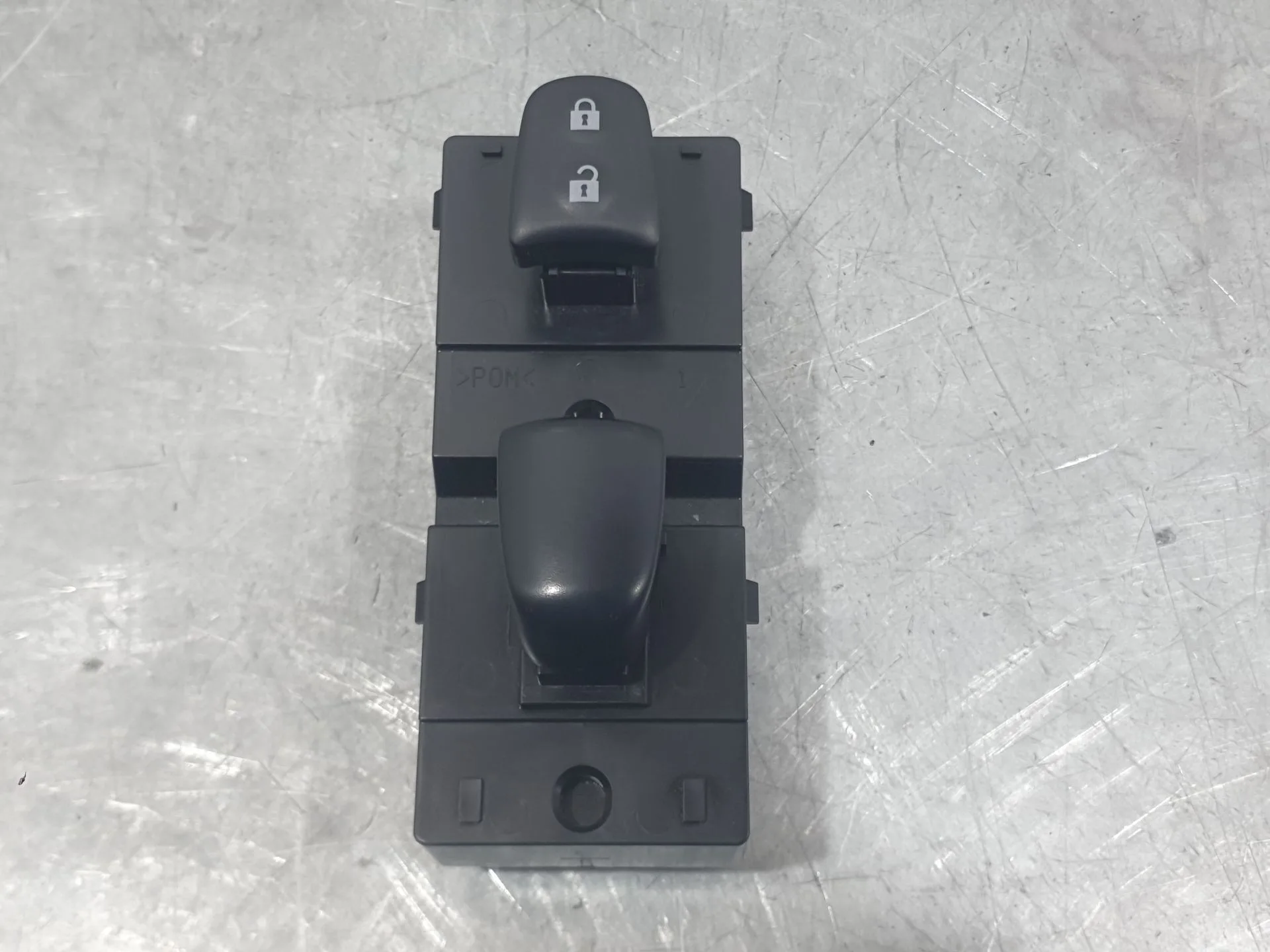 Mando Elevalunas Delantero Derecho para Nissan Leaf (Ze0)
