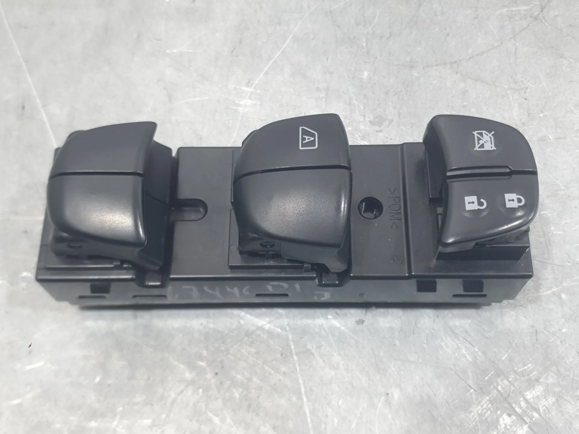 Mando Elevalunas Delantero Izquierdo para Nissan Leaf (Ze0)