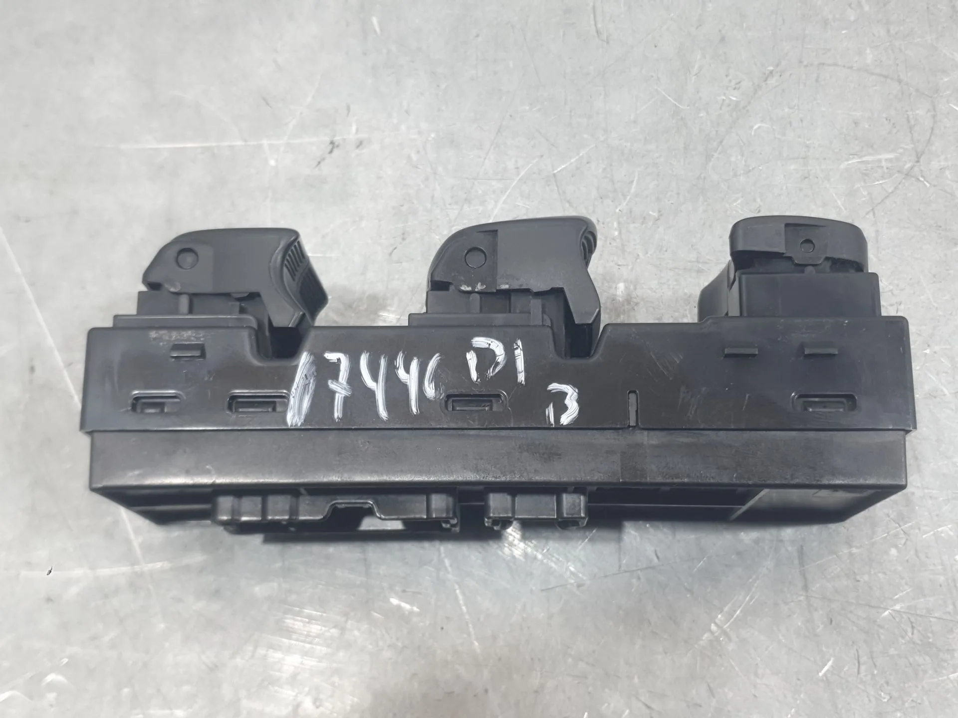 Mando Elevalunas Delantero Izquierdo para Nissan Leaf (Ze0)