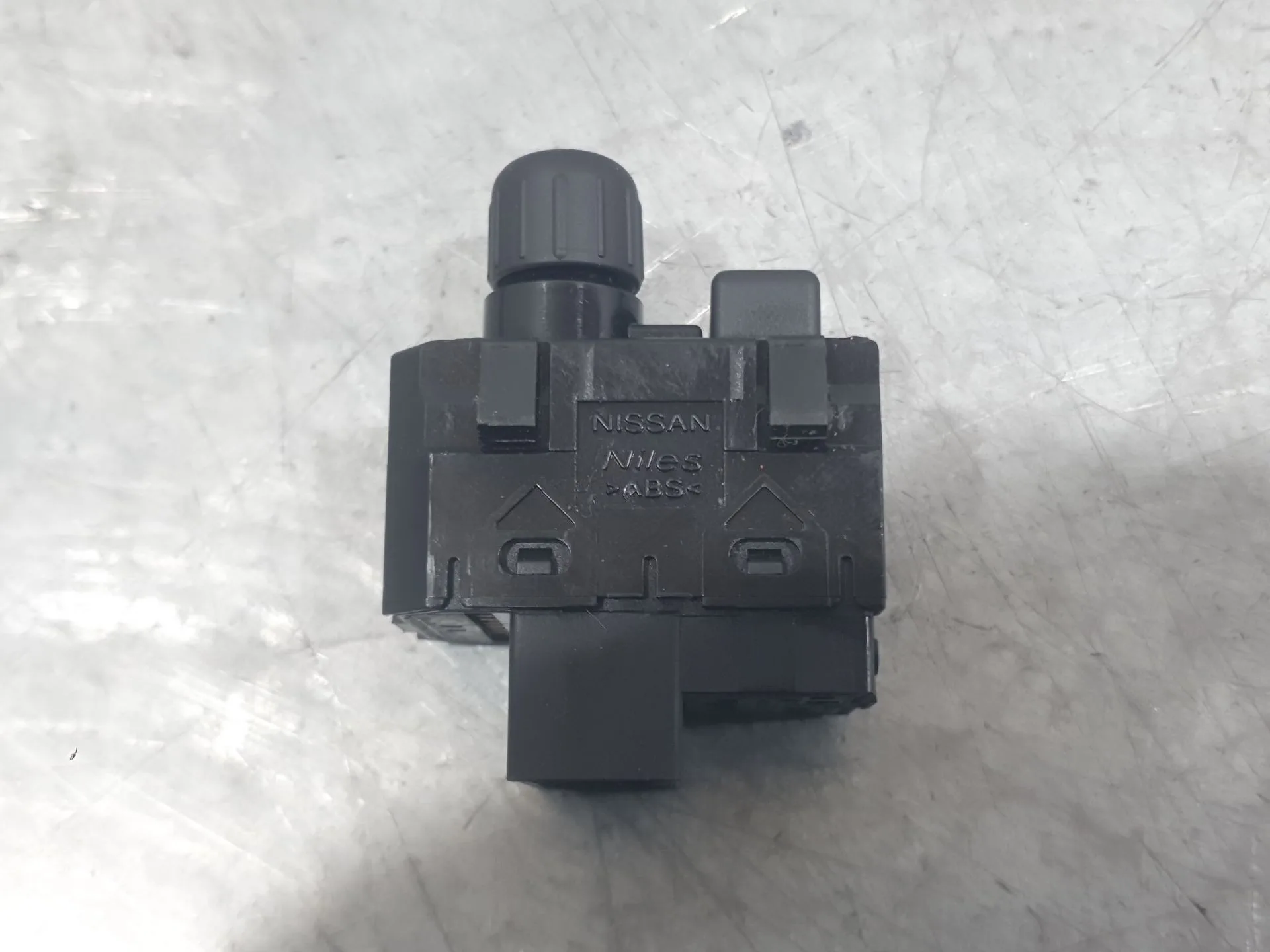 Mando Retrovisor para Nissan Leaf (Ze0)